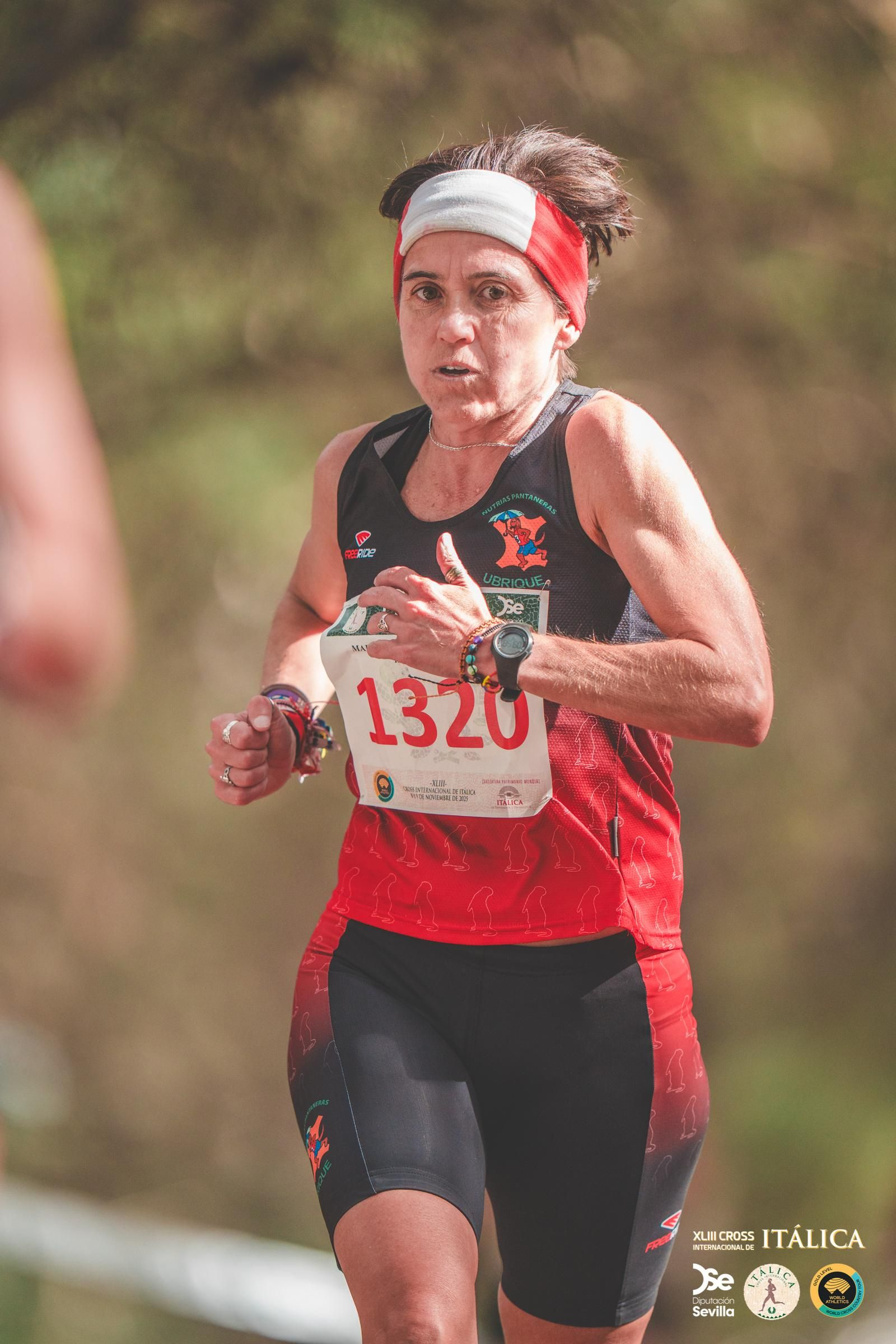 Búscate en las fotos del Cross de Itálica 2025 | 1