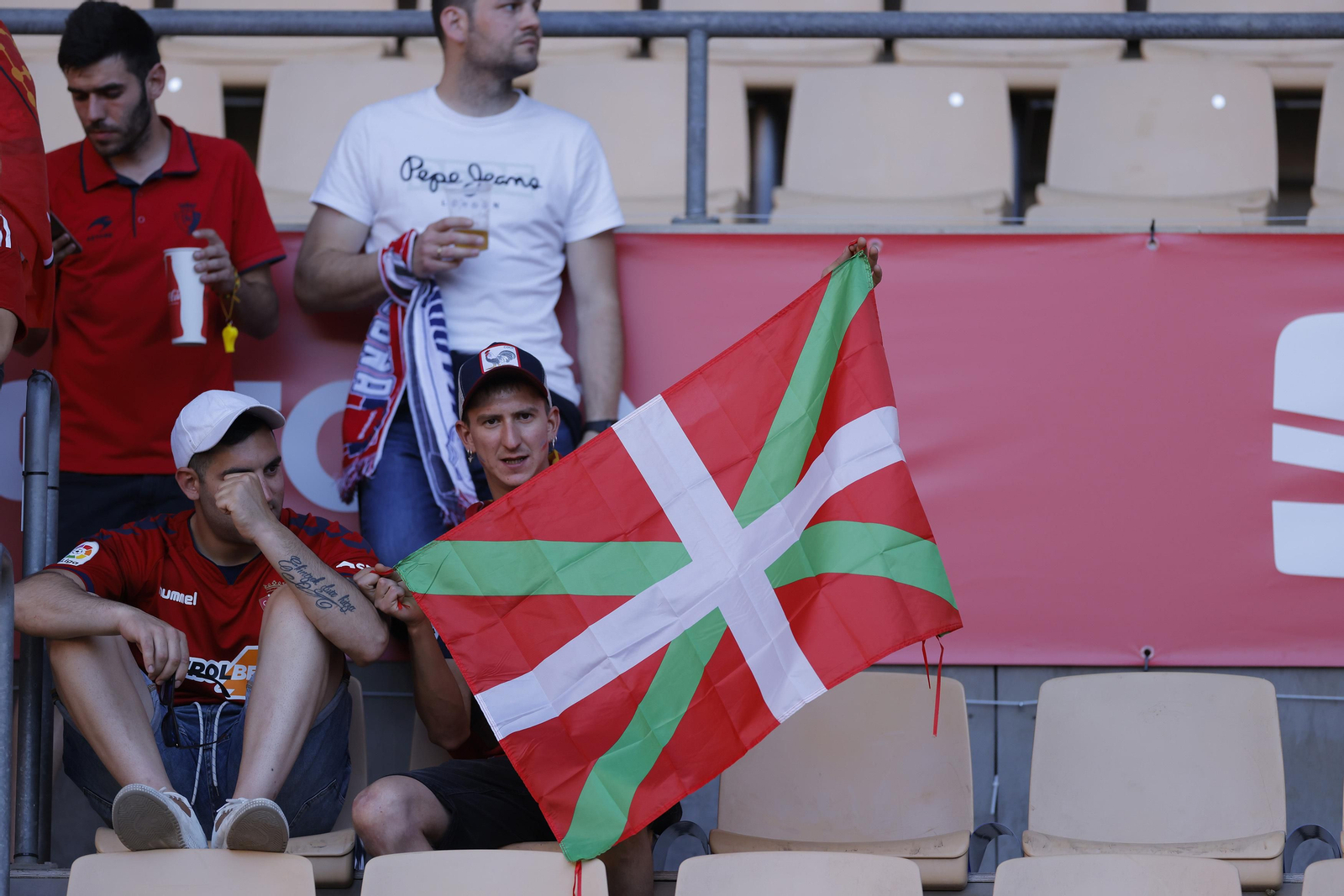Búscate en las fotos de la final de la Copa del Rey entre el Madrid y el Osasuna