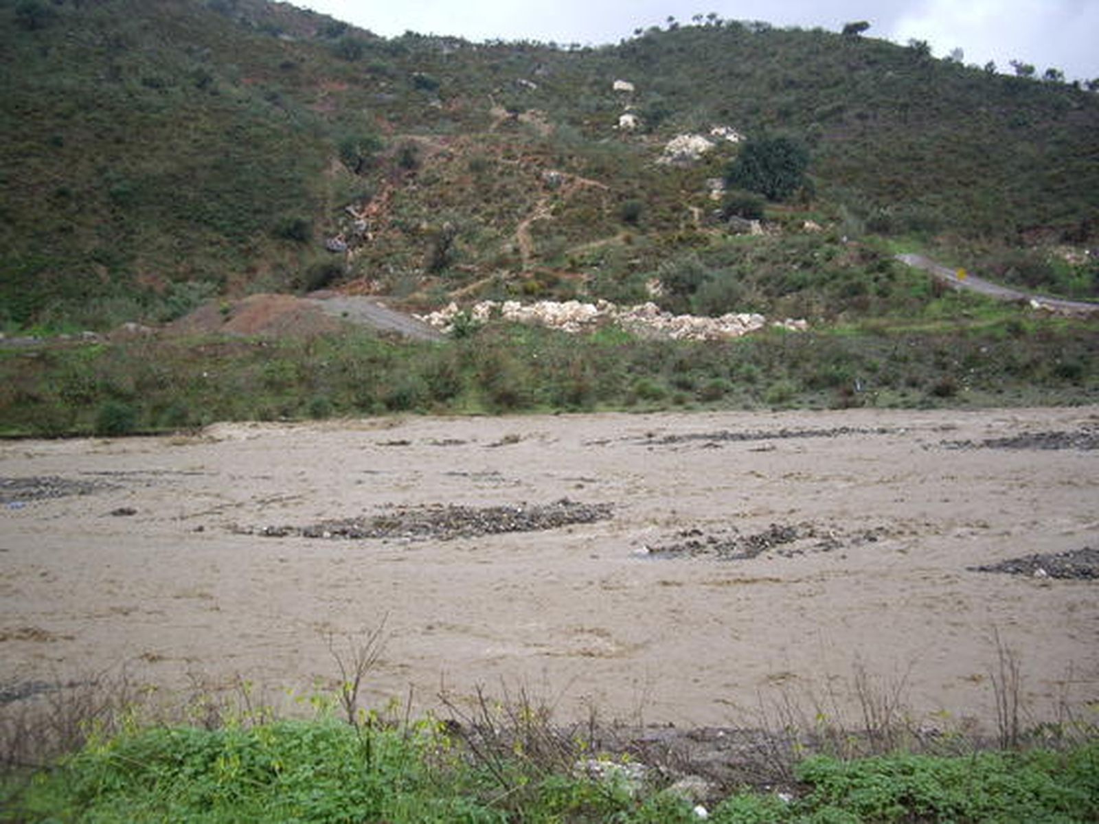 Desbordamiento del arroyo Totalán.

Foto: Migue Fernández, Sergio Camacho, Agencias
