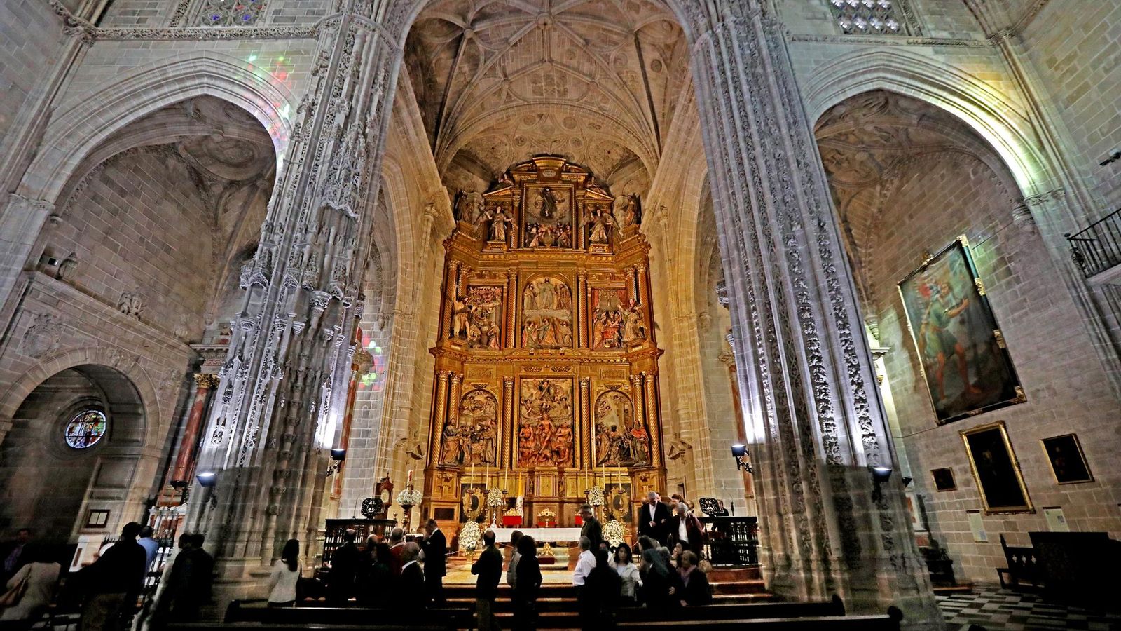 Interior de la parroquia de San Miguel.