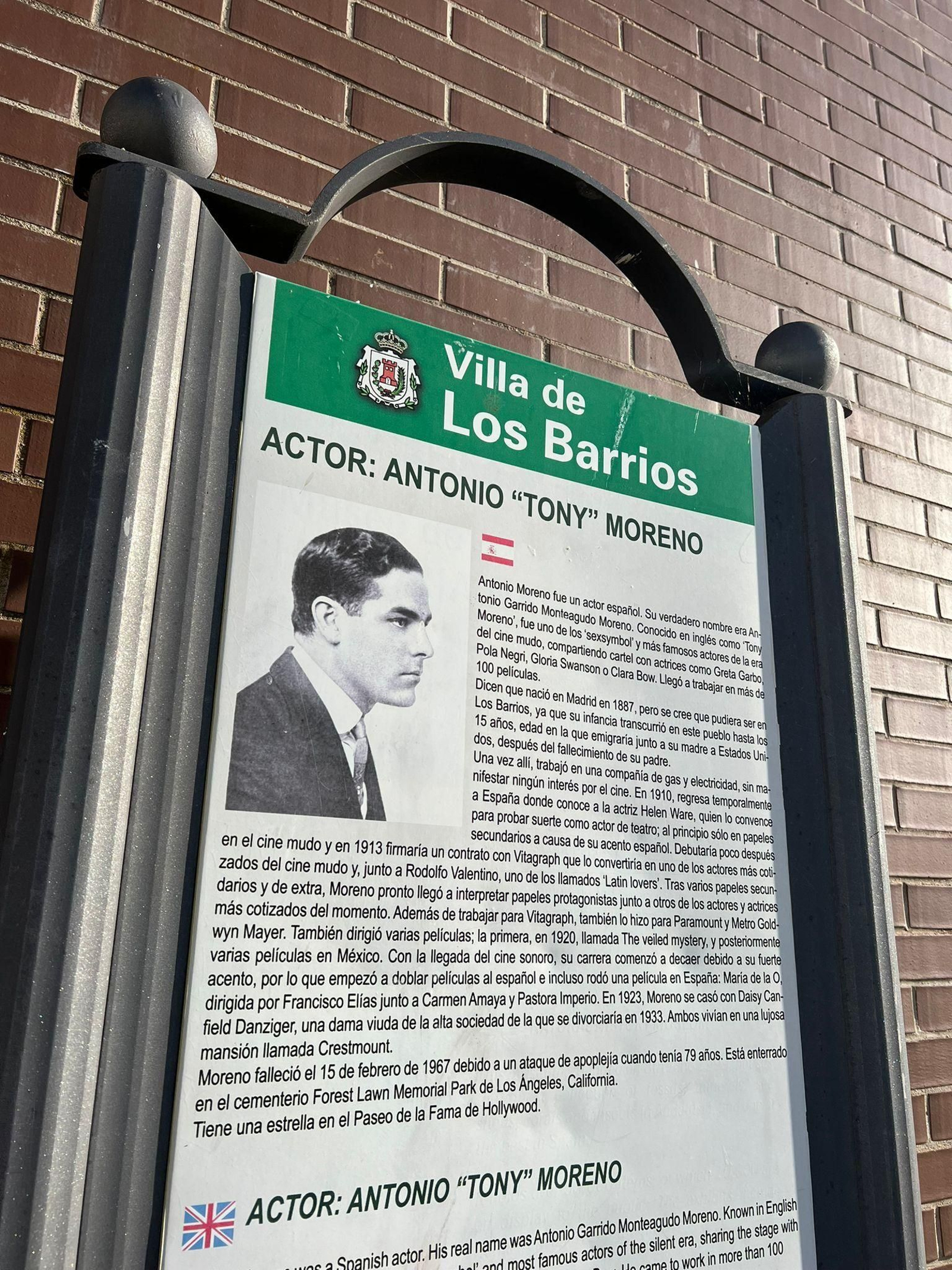 Cartel de Antonio "Tony" Moreno.