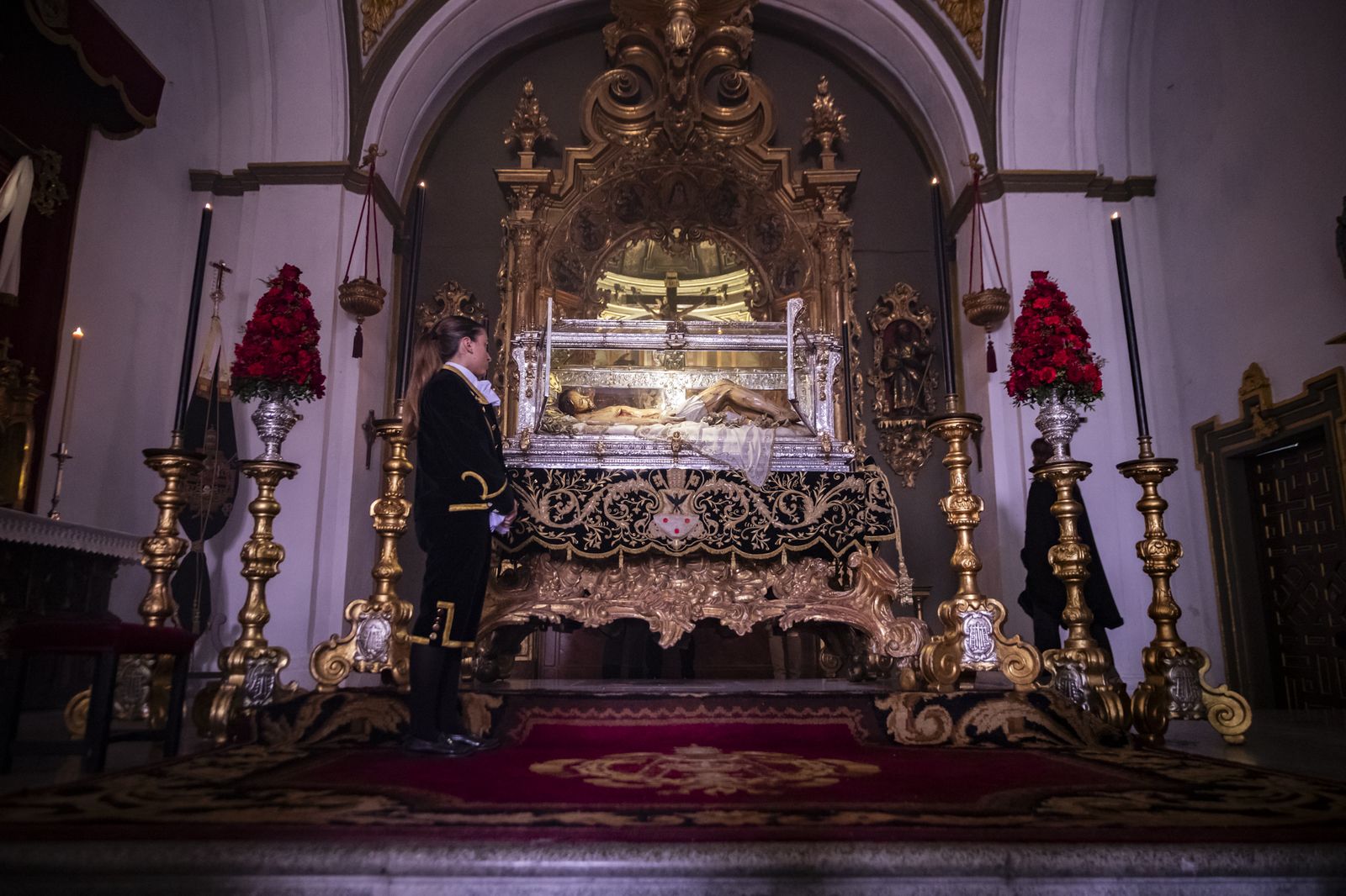 Las imágenes de los besapiés y besamanos del tercer Domingo de Cuaresma en Jerez: veneraciones del centro a los barrios