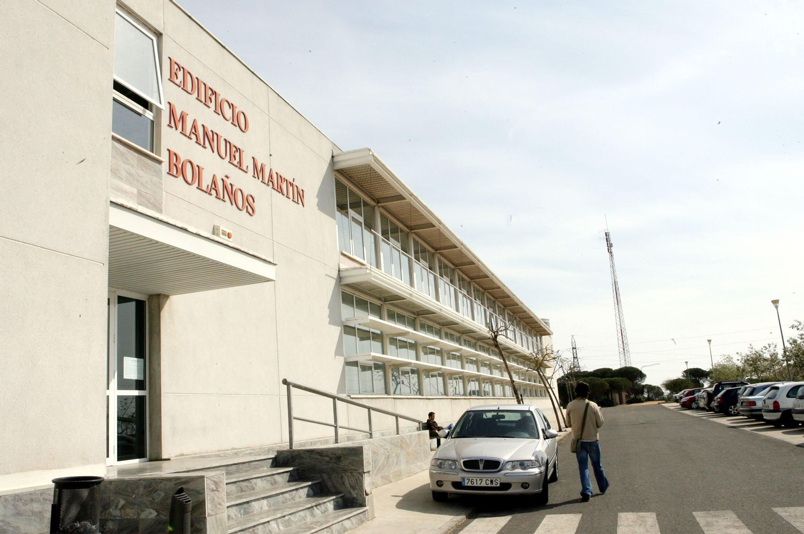 Fachada del edificio Manuel Martín Bolaños