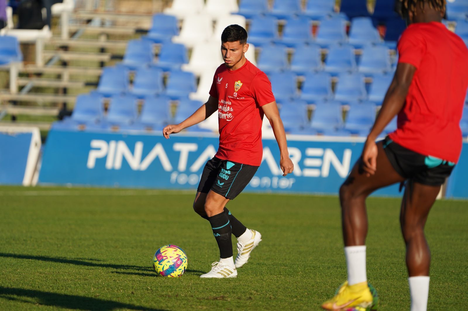 Las fotos del primer encuentro de la historia del Almería ante un rival italiano