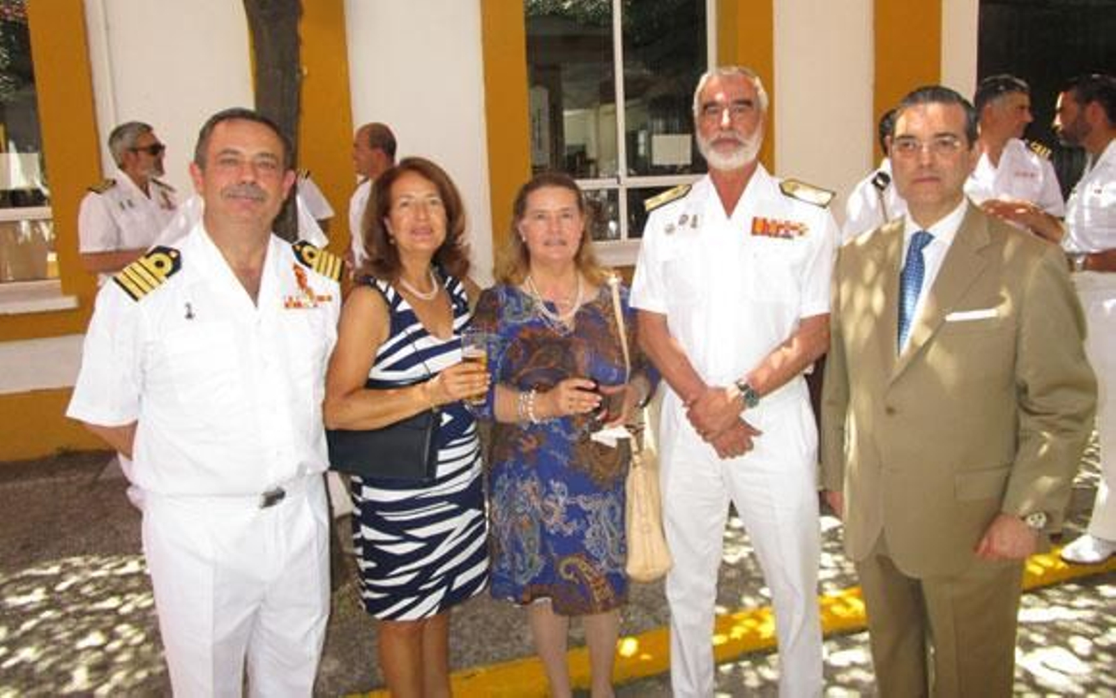Juan Antonio Aguilar con sus hermanas Belén y María, Santiago Bolíbar y Justo Hernanz.

Foto: Ignacio Casas de Ciria