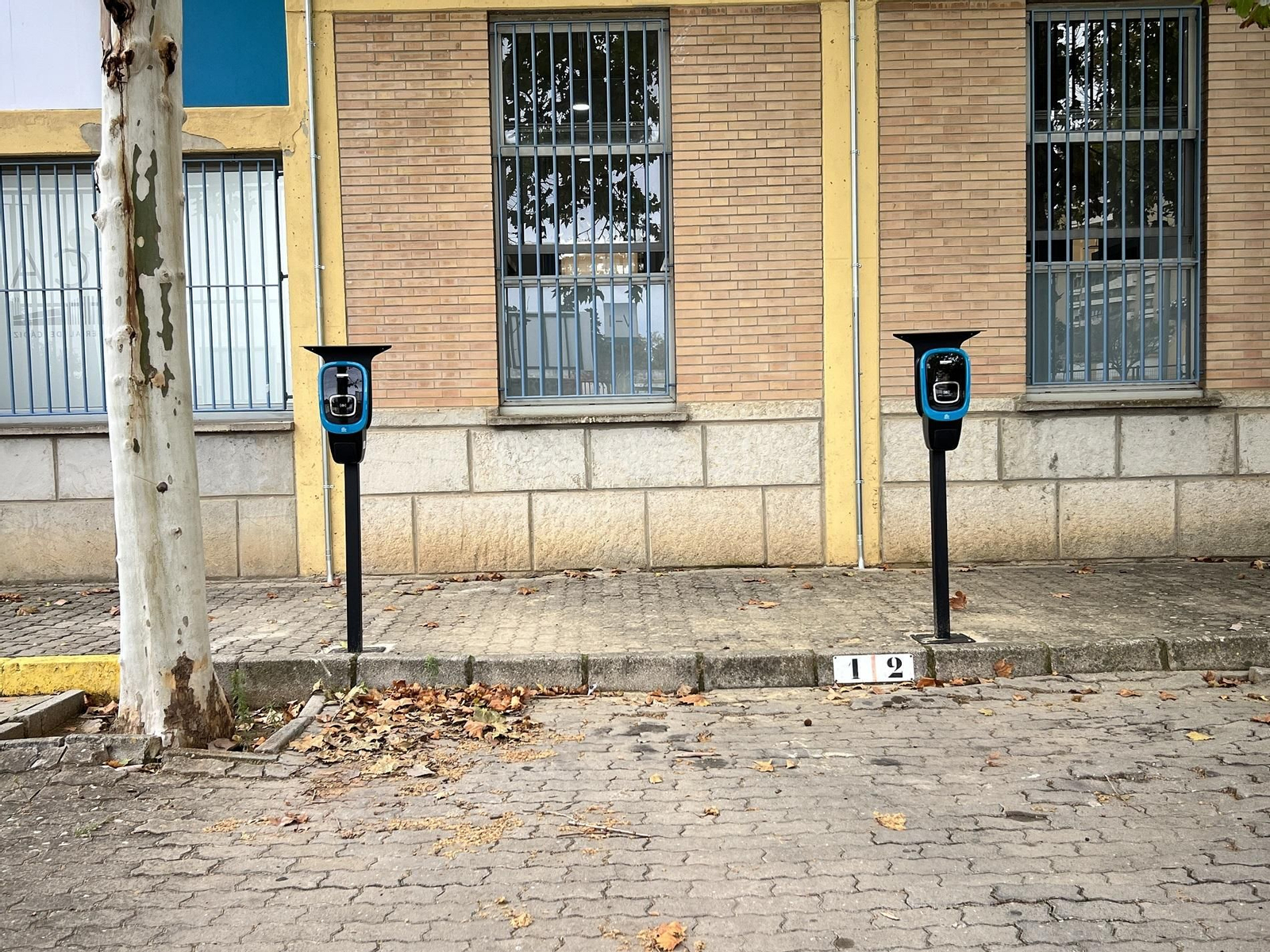 Puntos de recarga de vehículos eléctricos en IFECA.