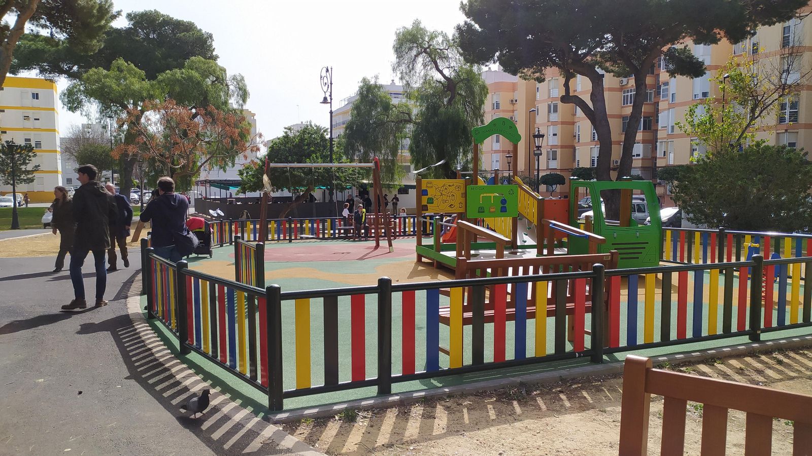 Área de juegos infantiles del parque Sacramento.
