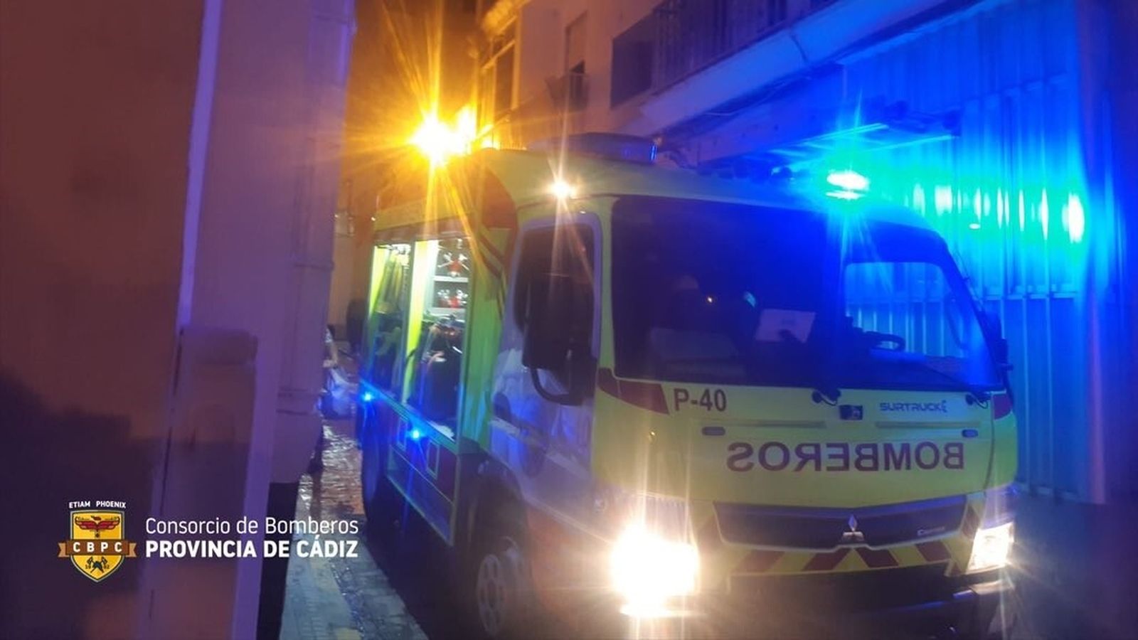 Uno de los vehículos del parque de bomberos de San Fernando que intervino en el suceso.