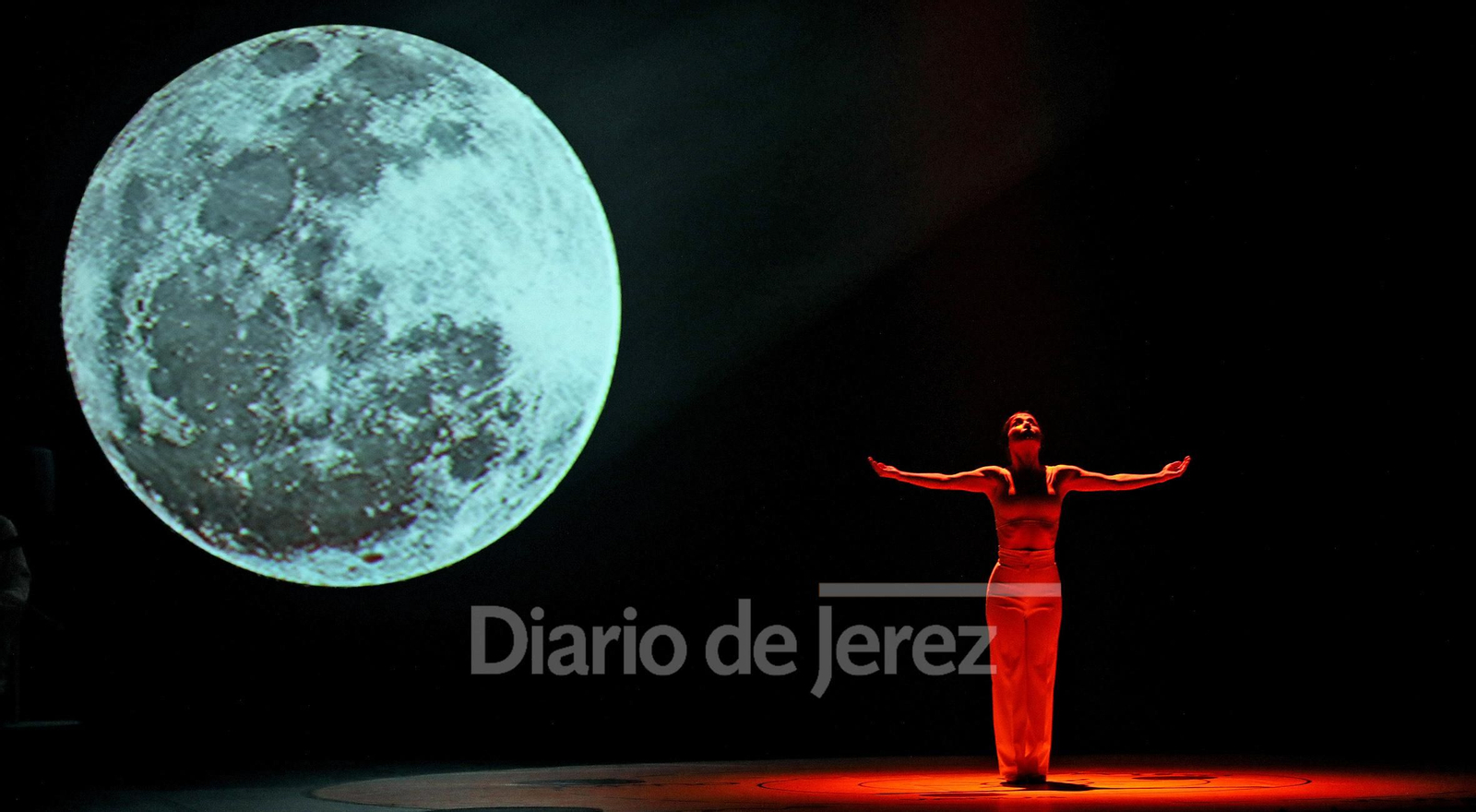 Imágenes del espectáculo 'Un cuerpo infinito' de Olga Pericet