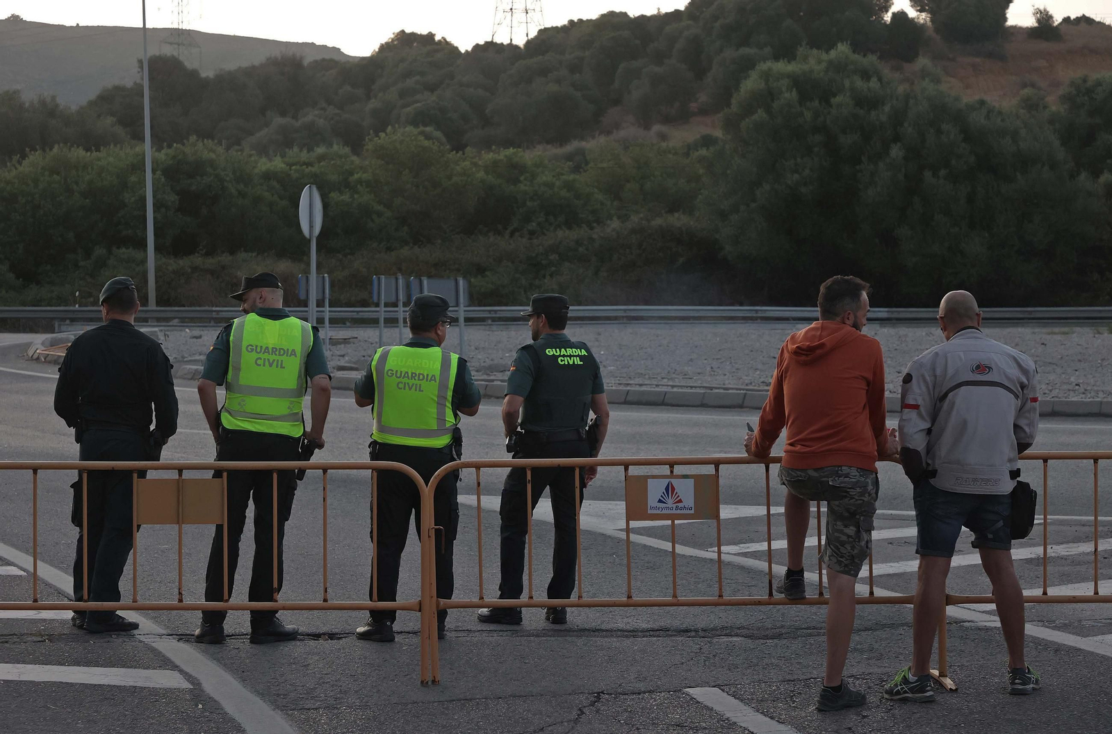 Fotos de la jornada del viernes de la huelga del metal en el Campo de Gibraltar