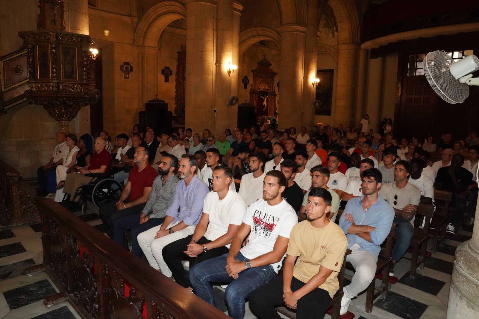 La visita del Almería a la Patrona, en imágenes