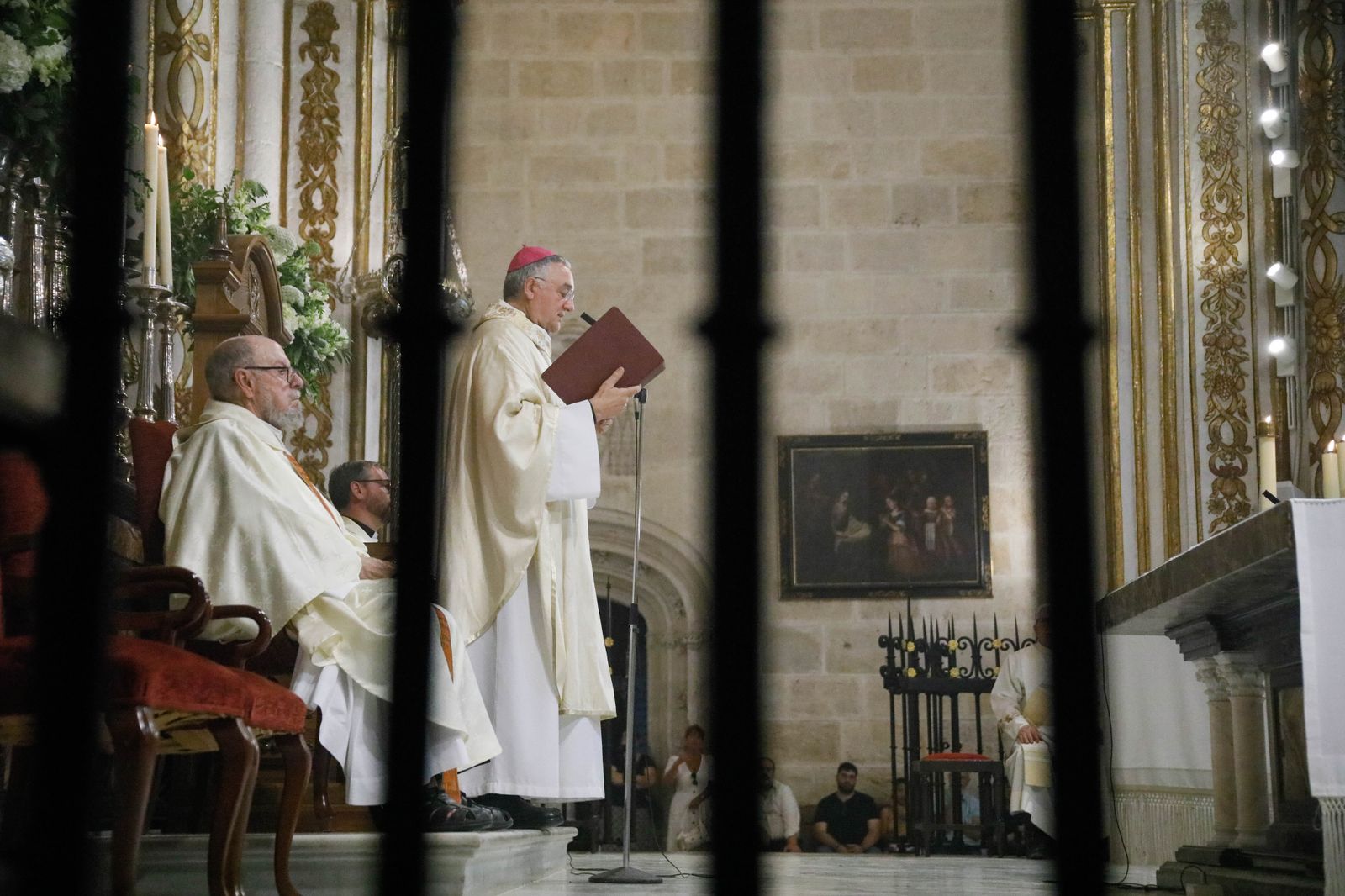 Imágenes de la procesión del Corpus Christi en Almería: así han sido la misa y la posterior marcha por la capital