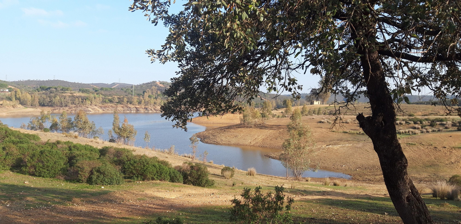 El paisaje es muy variado.