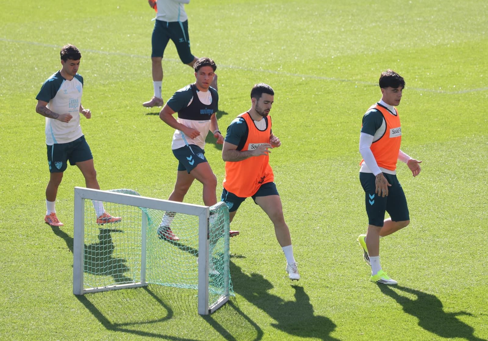 Funes, con fiebre y mascarilla pero al pie del cañón