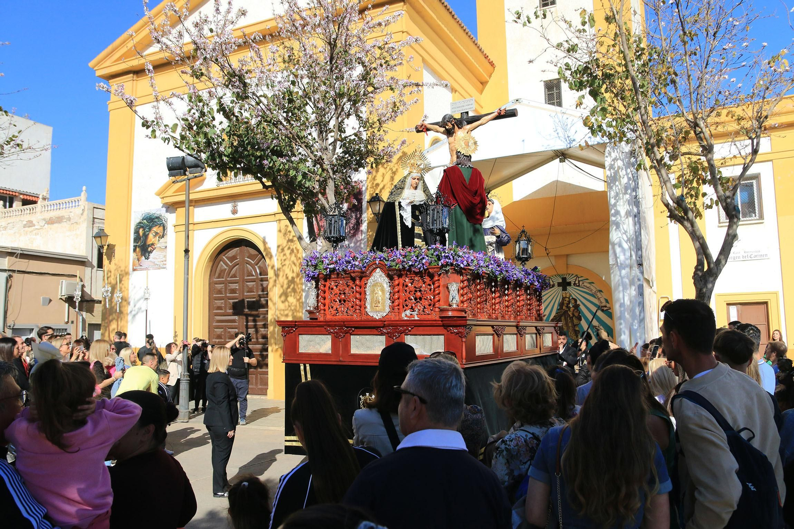 La procesión del Calvario, en imágenes