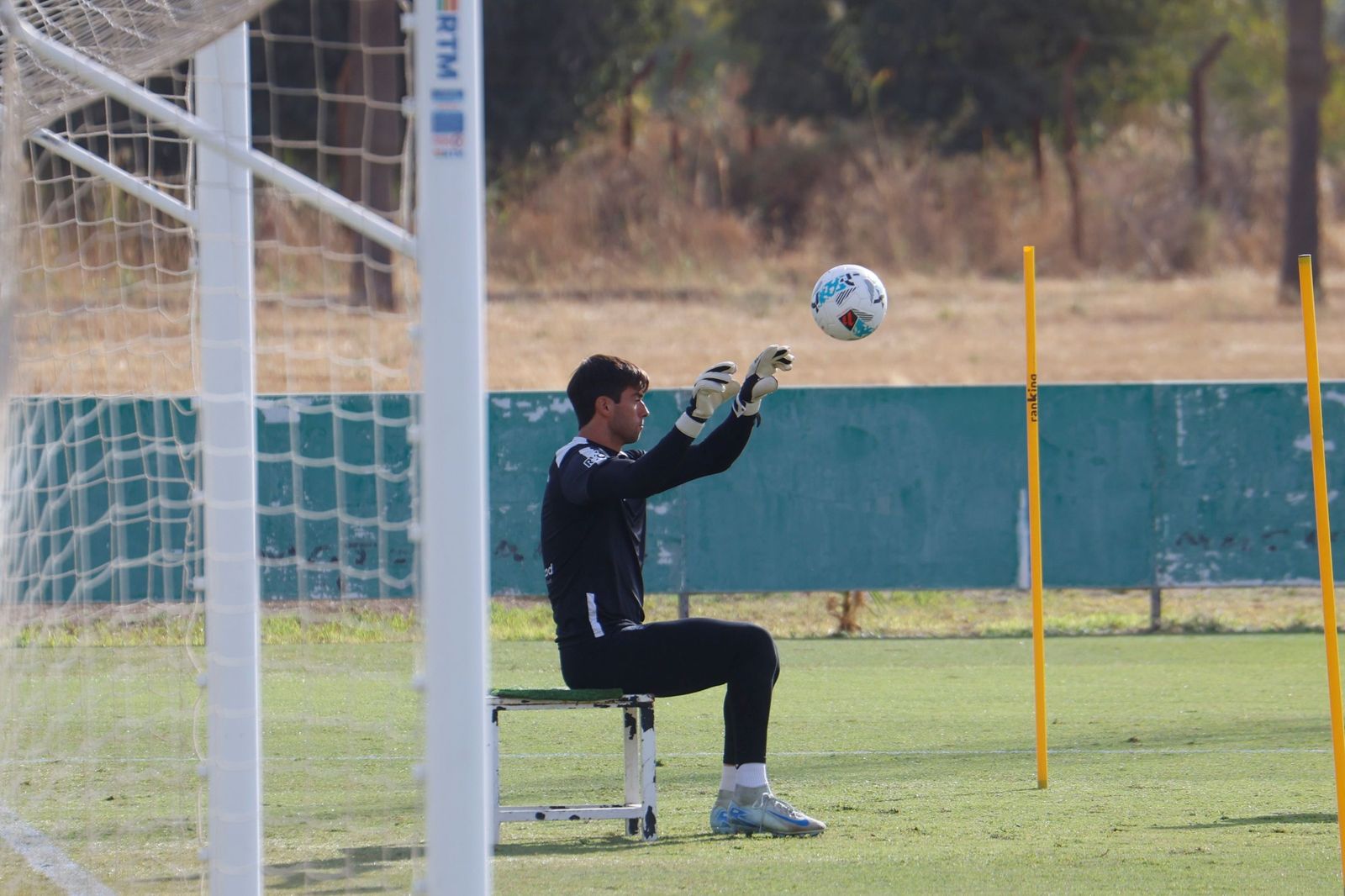 Iker Álvarez, durante un entrenamiento en la Ciudad Deportiva.