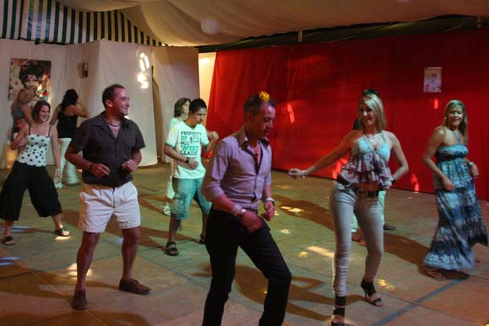 El Real estuvo al completo durante toda la jornada de feria

Foto: Paco Guerrero