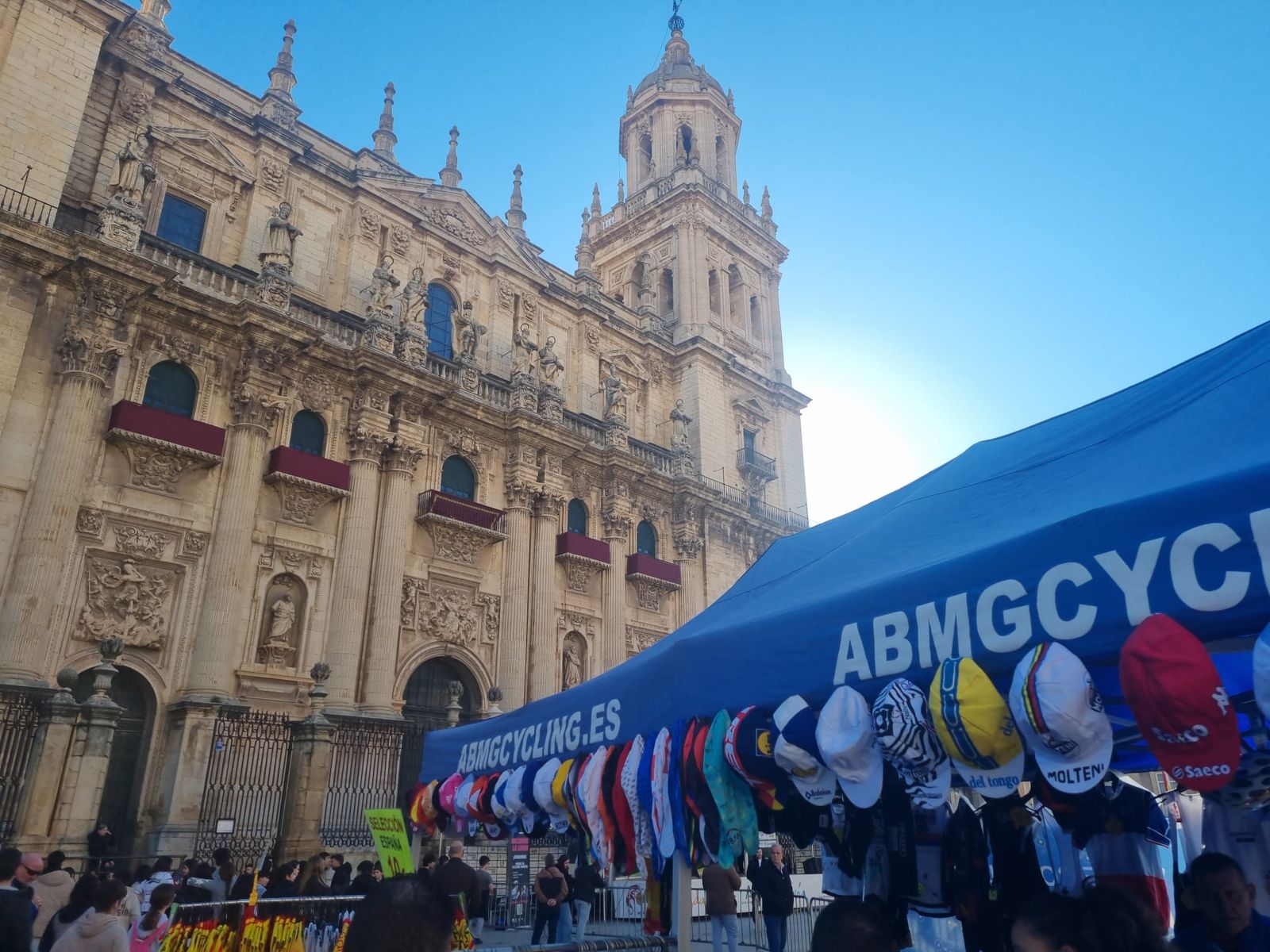 En imágenes: Jaén, espectacular escenario de la tercera etapa de la Vuelta a Andalucía - Ruta del Sol