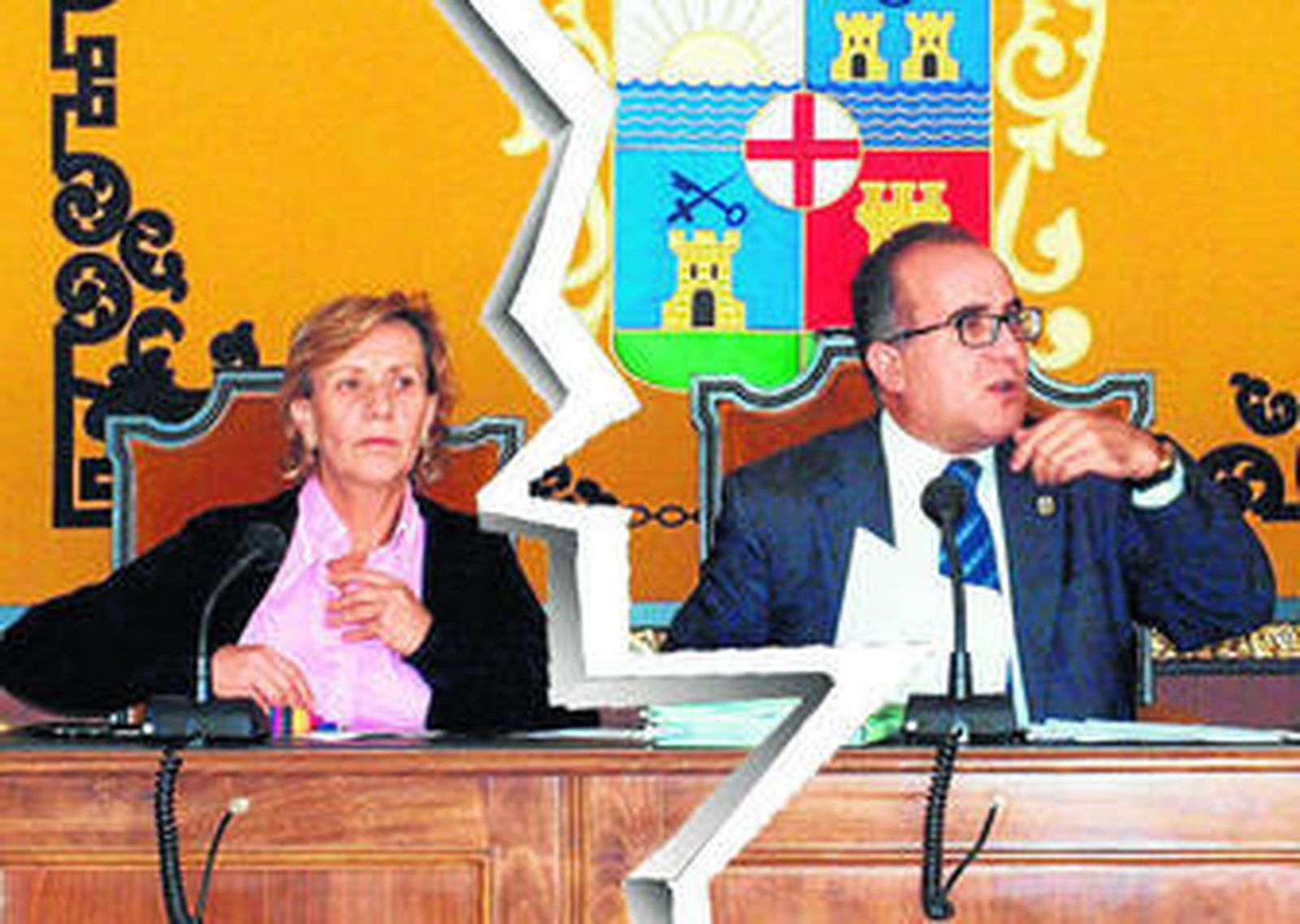 Mari Paz López y Juan Francisco Fernández, antes unidos en el PP, ahora candidatos de diferentes fuerzas políticas.