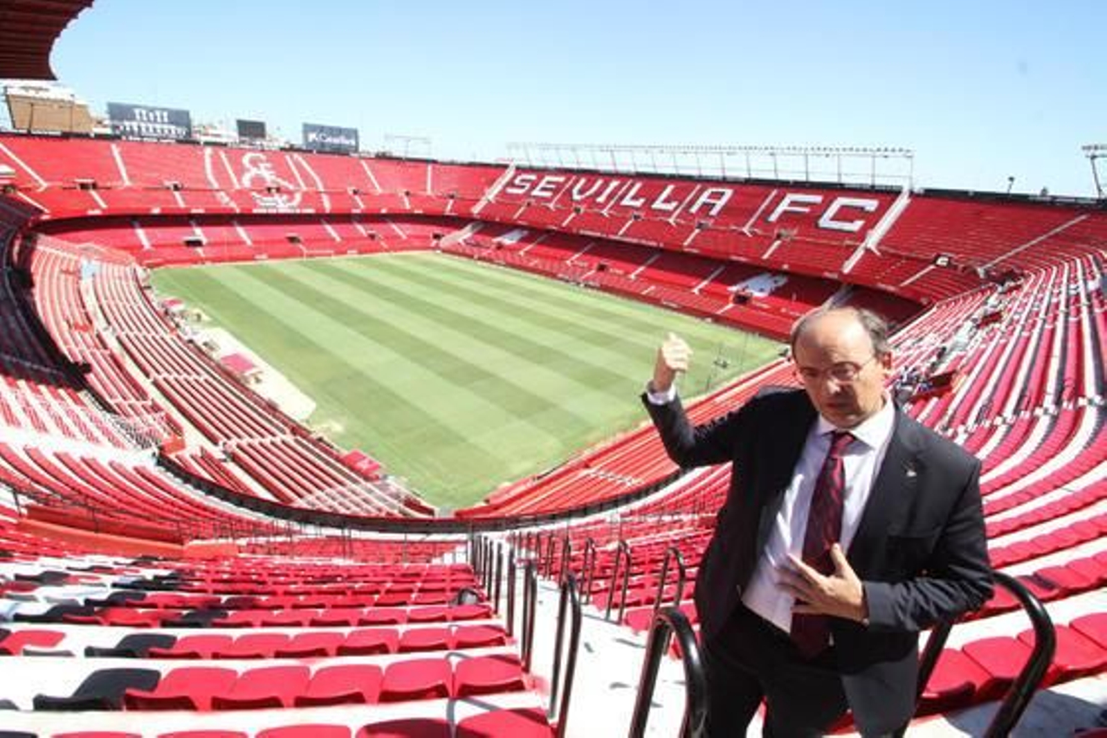 José Castro, en la nueva grada del Sánchez-Pizjuán

Foto: Belén Vargas