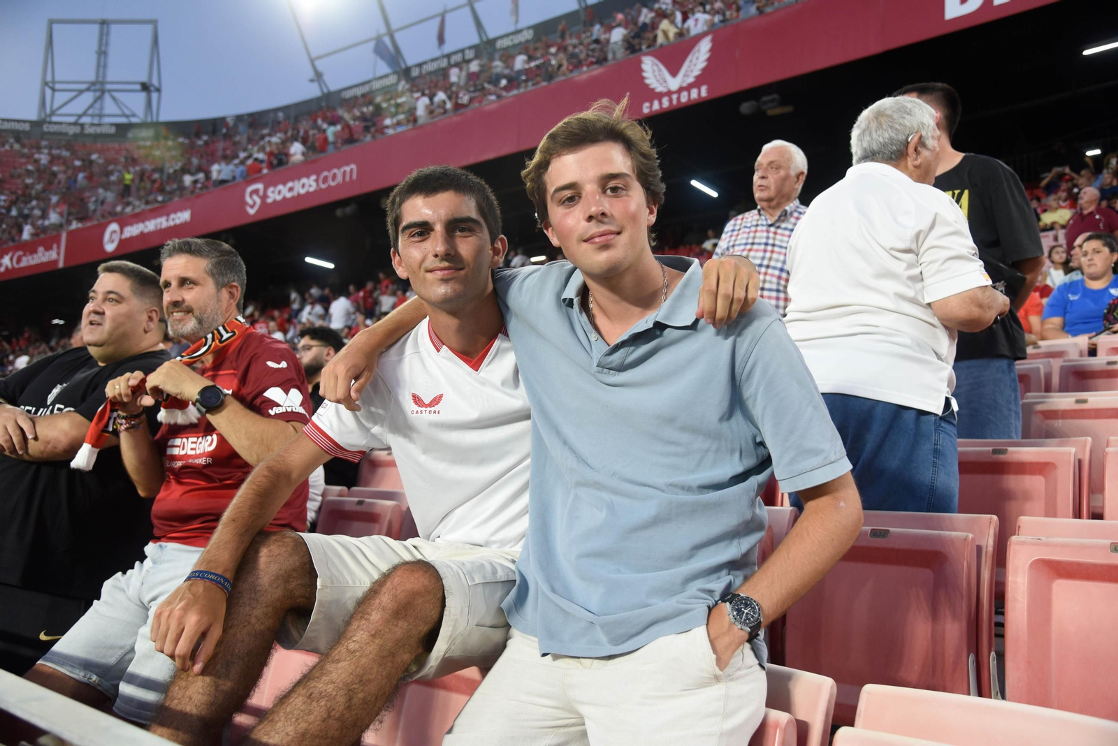 Búscate en las gradas del Pizjuán en el Sevilla Villarreal