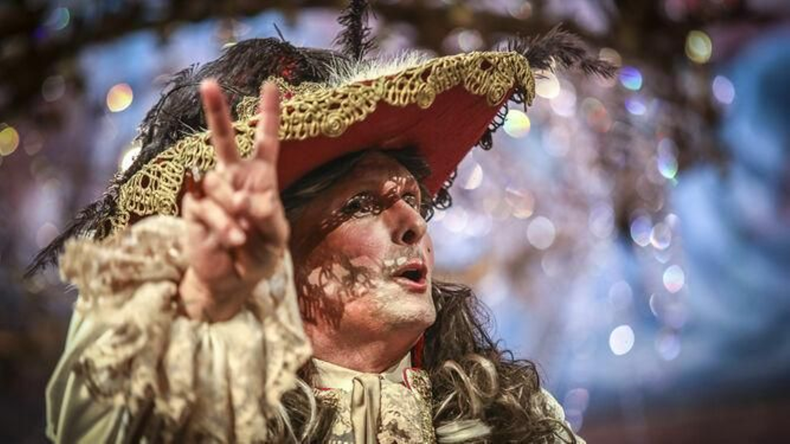 La comparsa La chusma selecta, que cerrará a primera hora del sábado la final