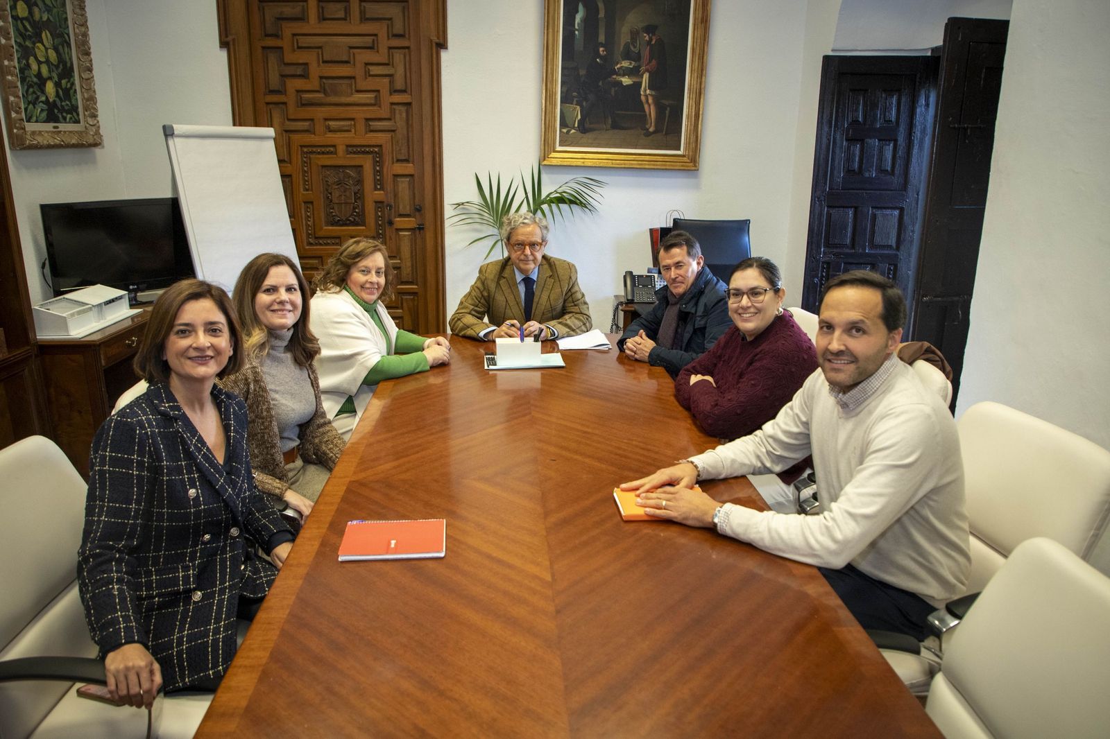 Reunión entre Salvador Fuentes y el equipo directivo del instituto El Tablero.