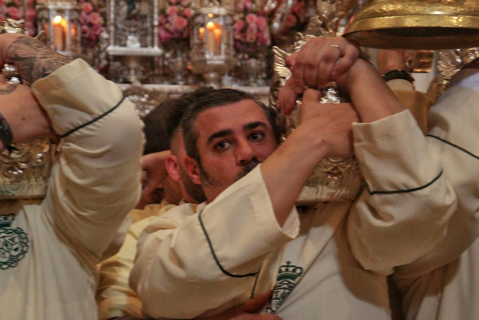 Lágrimas y Favores se quedan en el templo este Domingo de Ramos.
