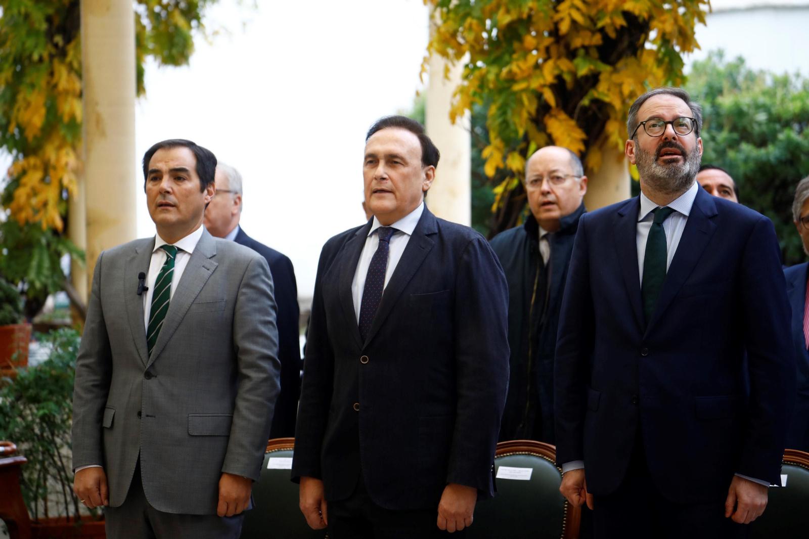 El izado de la bandera de Andalucía en Córdoba por 4l 4-D, en imágenes