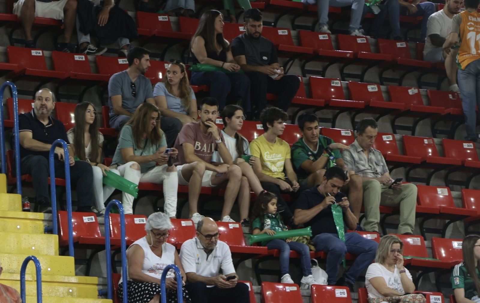 Búscate en el o Betis Granada de baloncesto