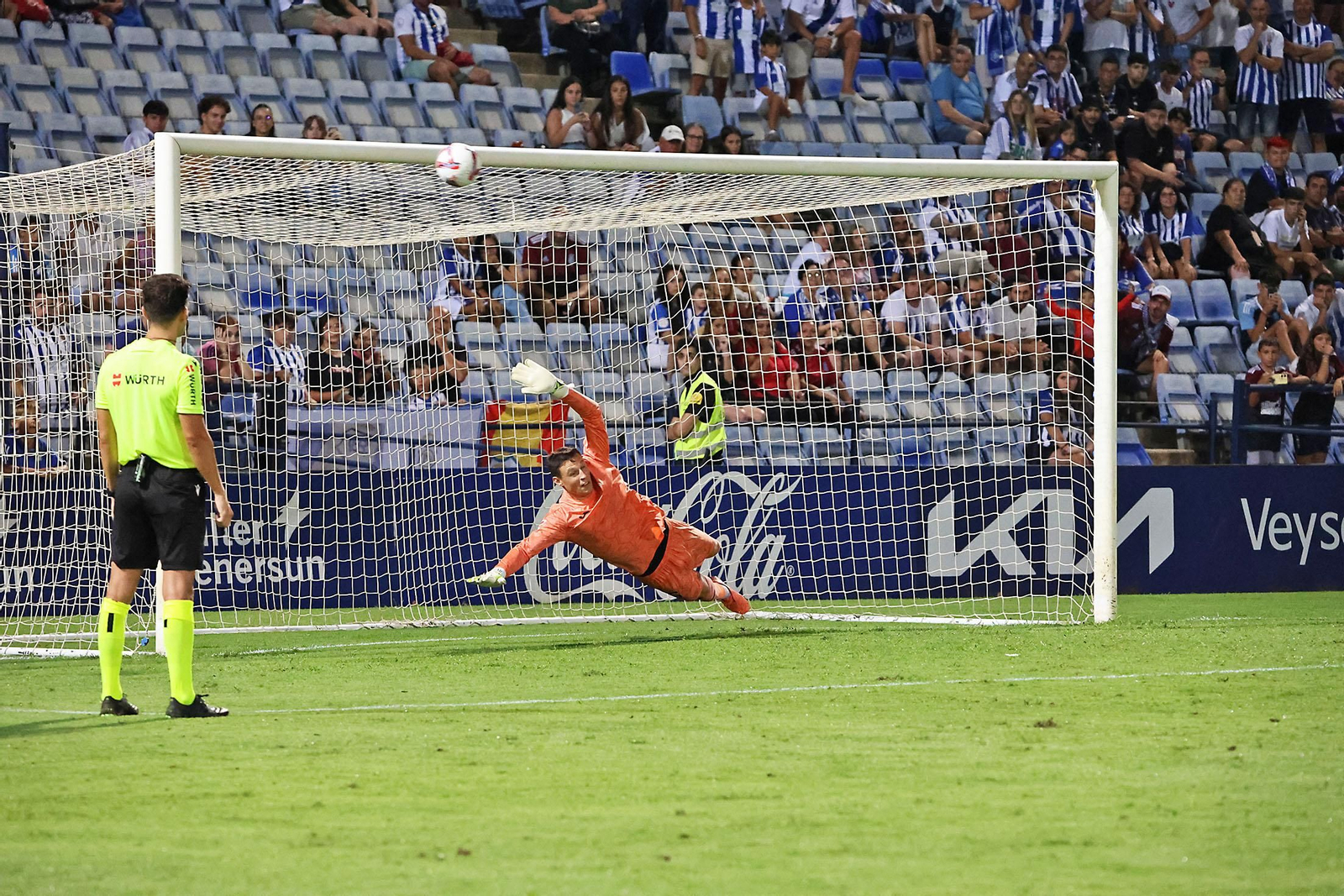 Las mejores imágenes del Trofeo Colombino entre el Recreativo de Huelva y el Córdoba CF