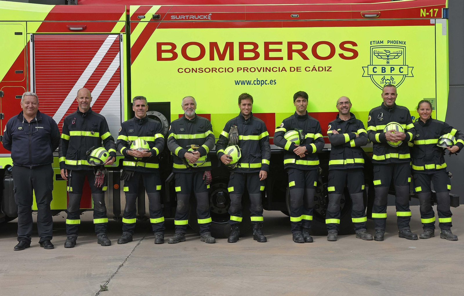 Nueve de los 53 efectivos del Parque de Bomberos de Algeciras.