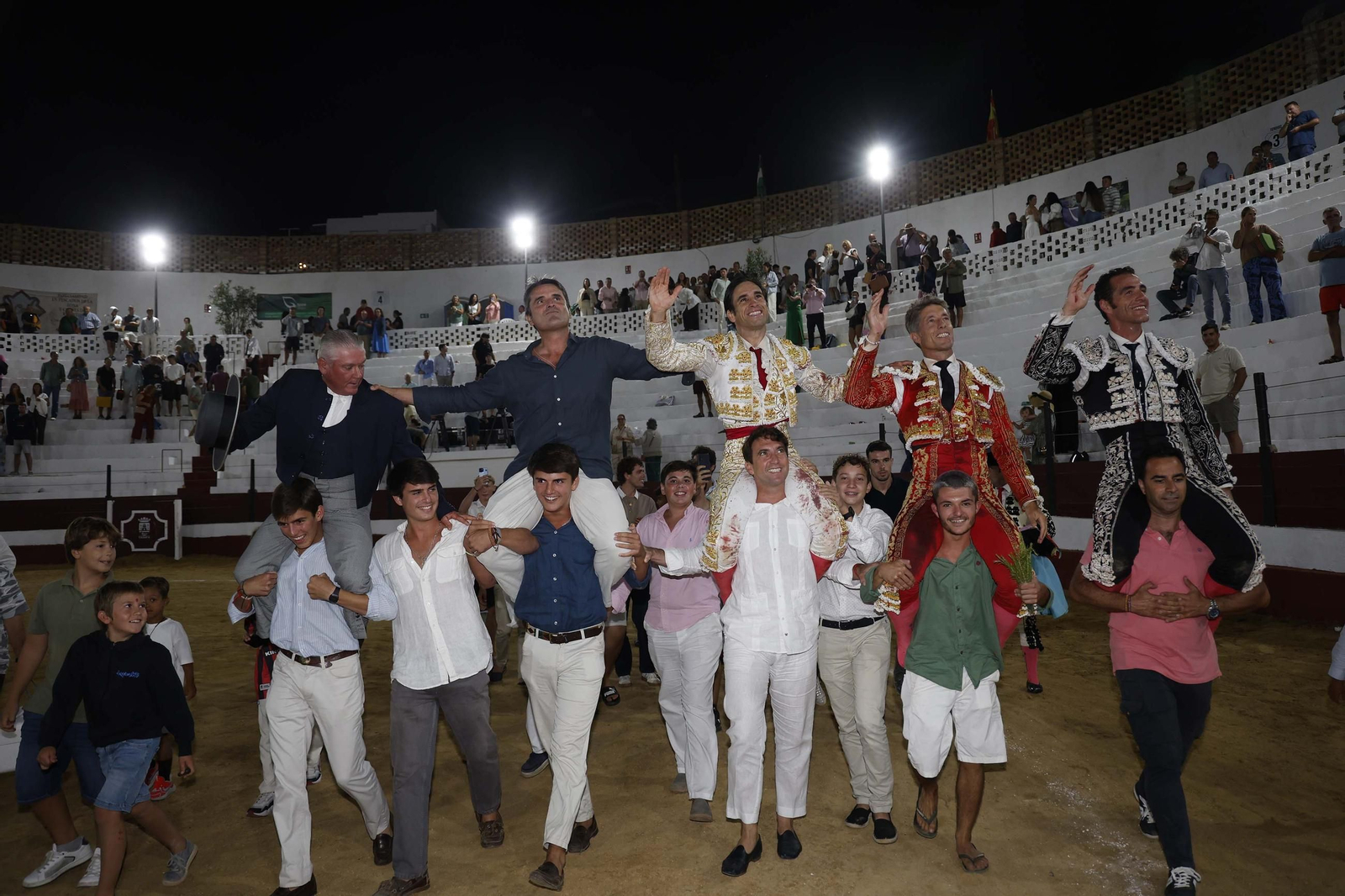 Las fotos de la corrida de toros de Lagunajanda para Manuel Escribano, David Galán y Pepe Moral en Tarifa