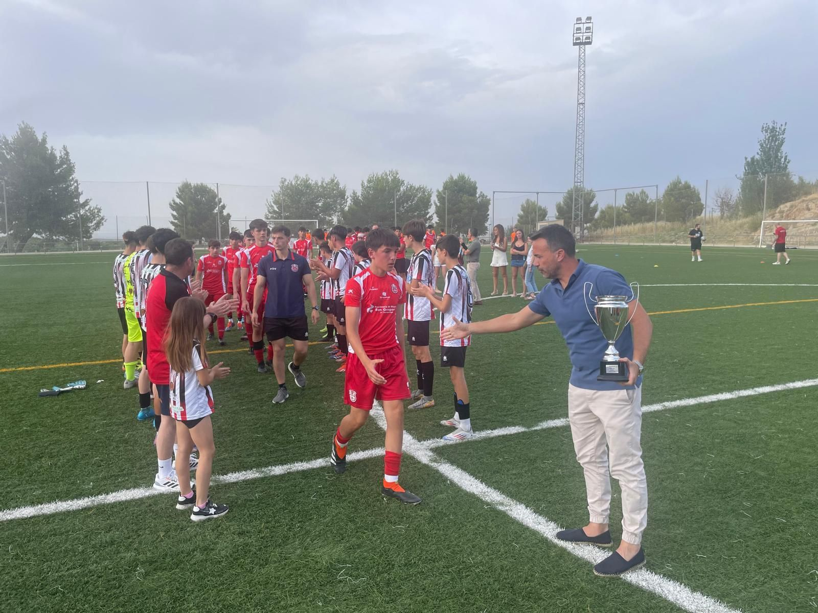 Fiesta del fútbol base en los Trofeos Antoñete y Didi, en imágenes Fiesta del fútbol base en los Trofeos Antoñete y Didí, en imágenes