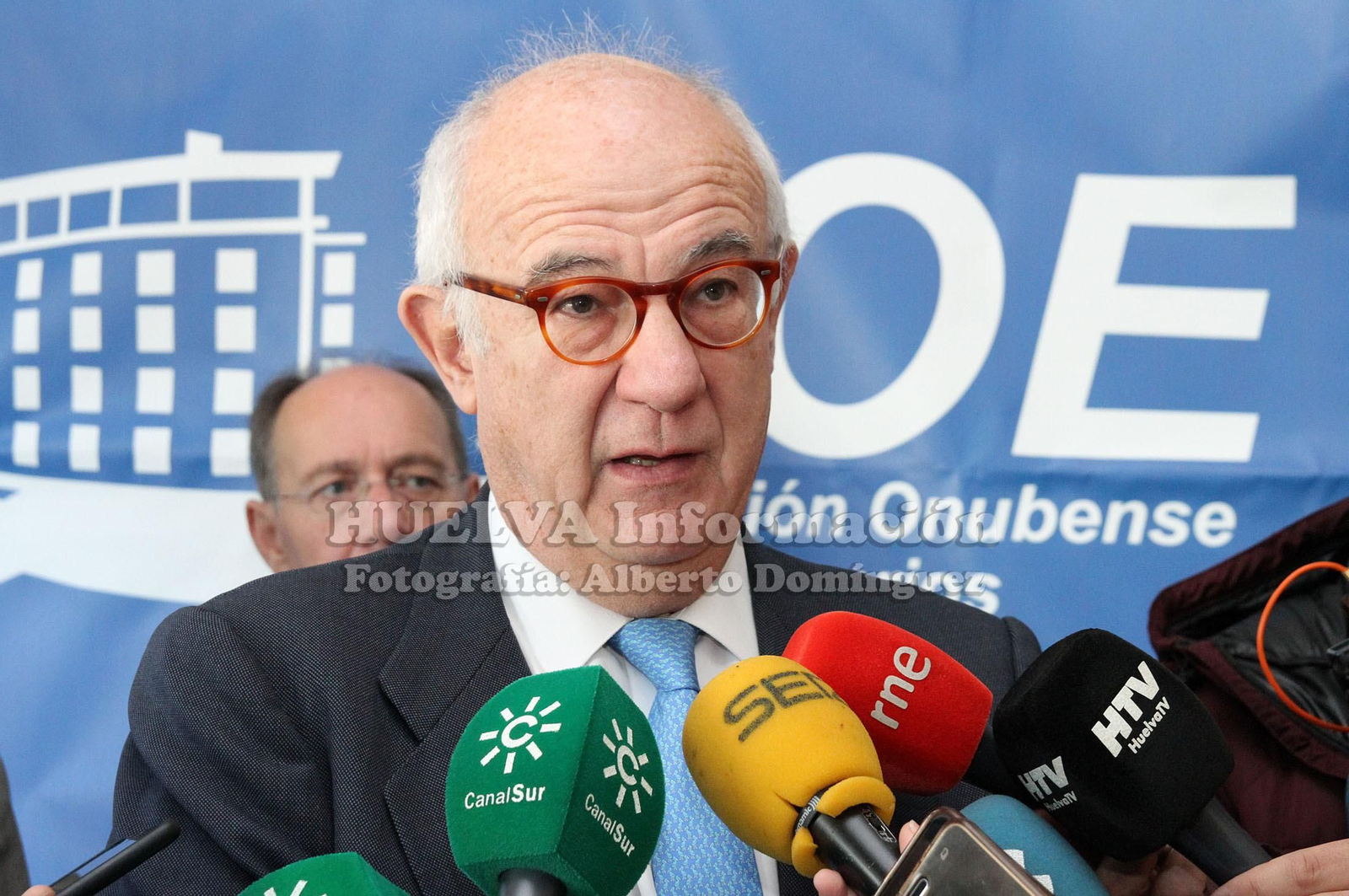 Mesa redonda en la FOE sobre retos y oportunidades de la transición energética, en imágenes