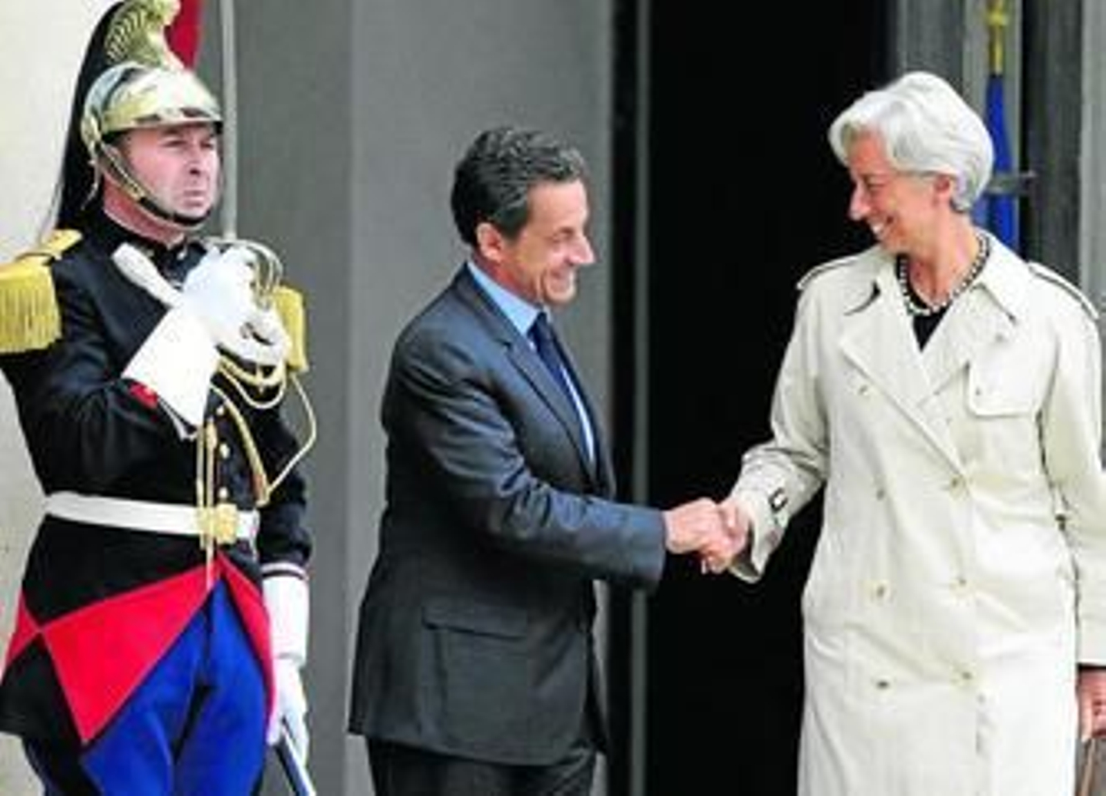 La 'troika' critica a Grecia por su poca contundencia en los ajustes