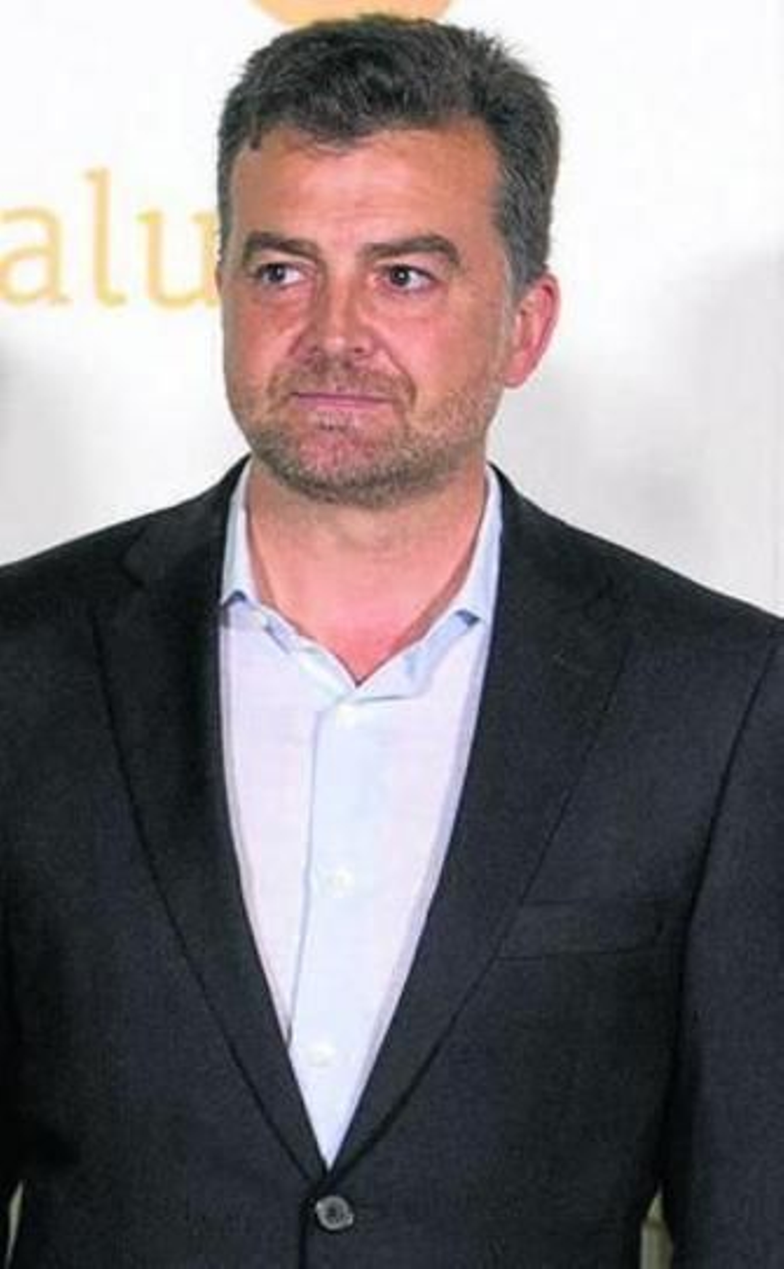 En medio de Pimpinela hizo propuestas