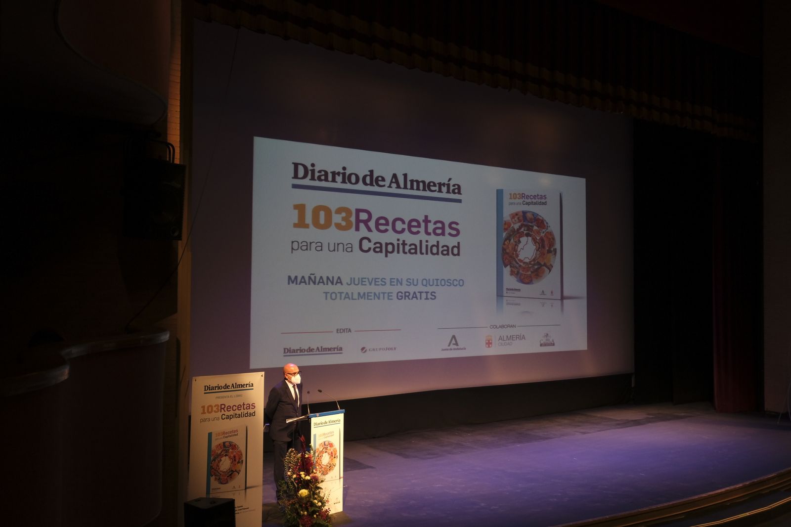 Fotogalería presentación libro '103 Recetas para una Capitalidad'. Almería