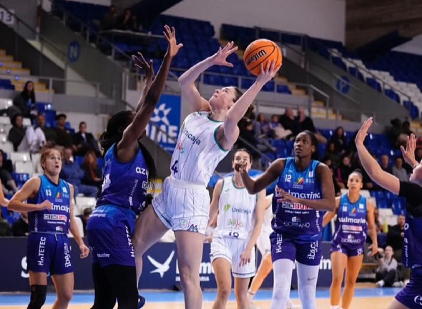 Épica victoria del Unicaja Mijas, la undécima seguida (62-64)