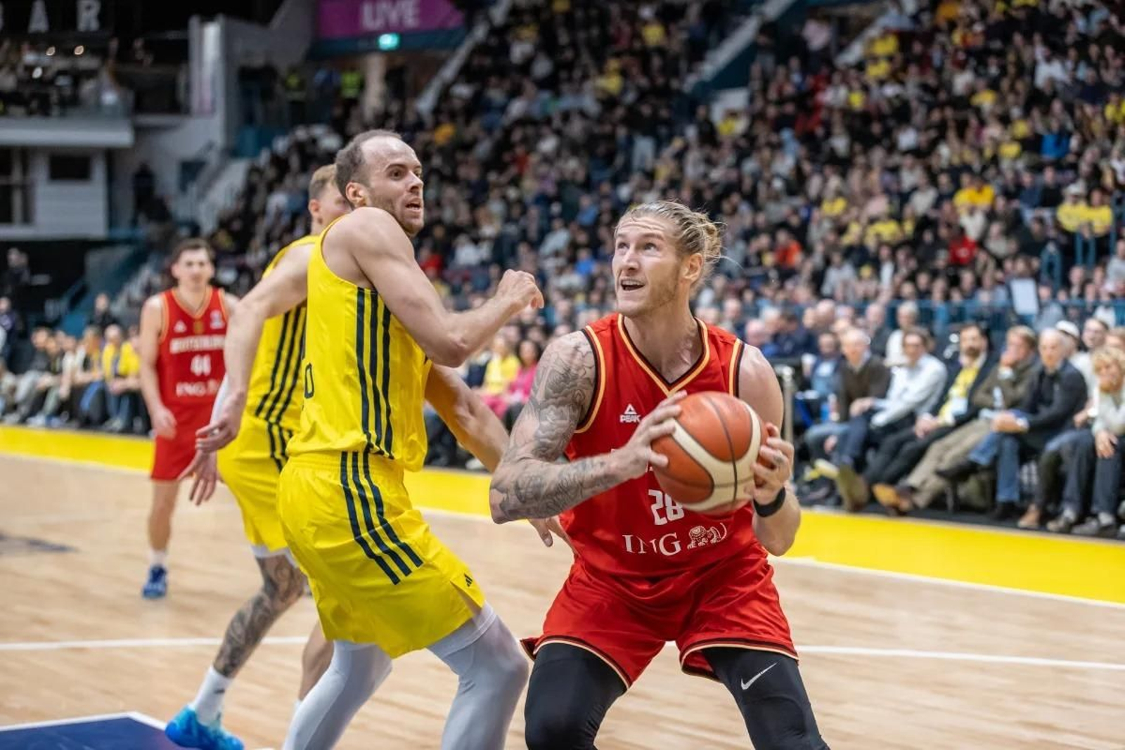 Dylan Osetkwowski, partidazo y derrota en su debut con Alemania