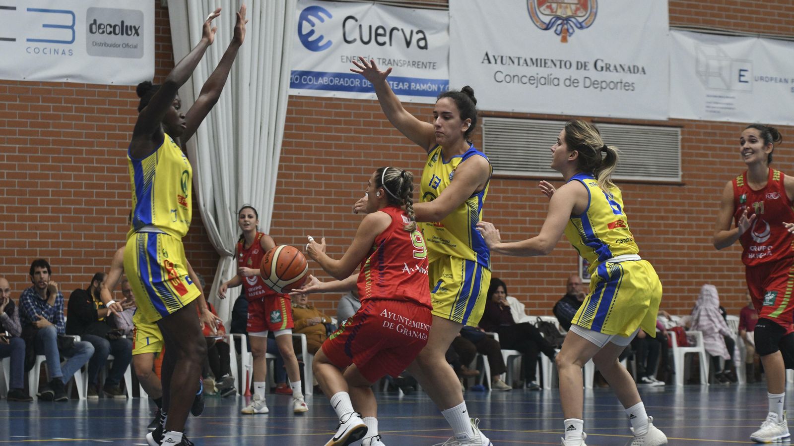 El Raca sufrió una contundente derrota el domingo pasado