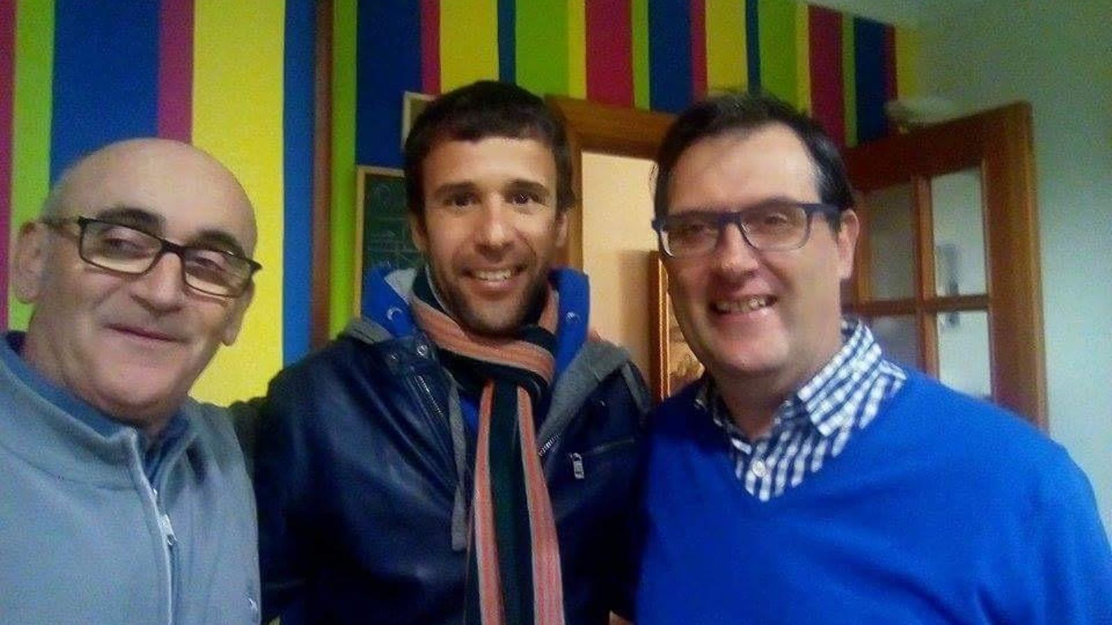 : Luis García Rodríguez en su última visita a Almería, con los periodistas P. Laynez y JM Bretones