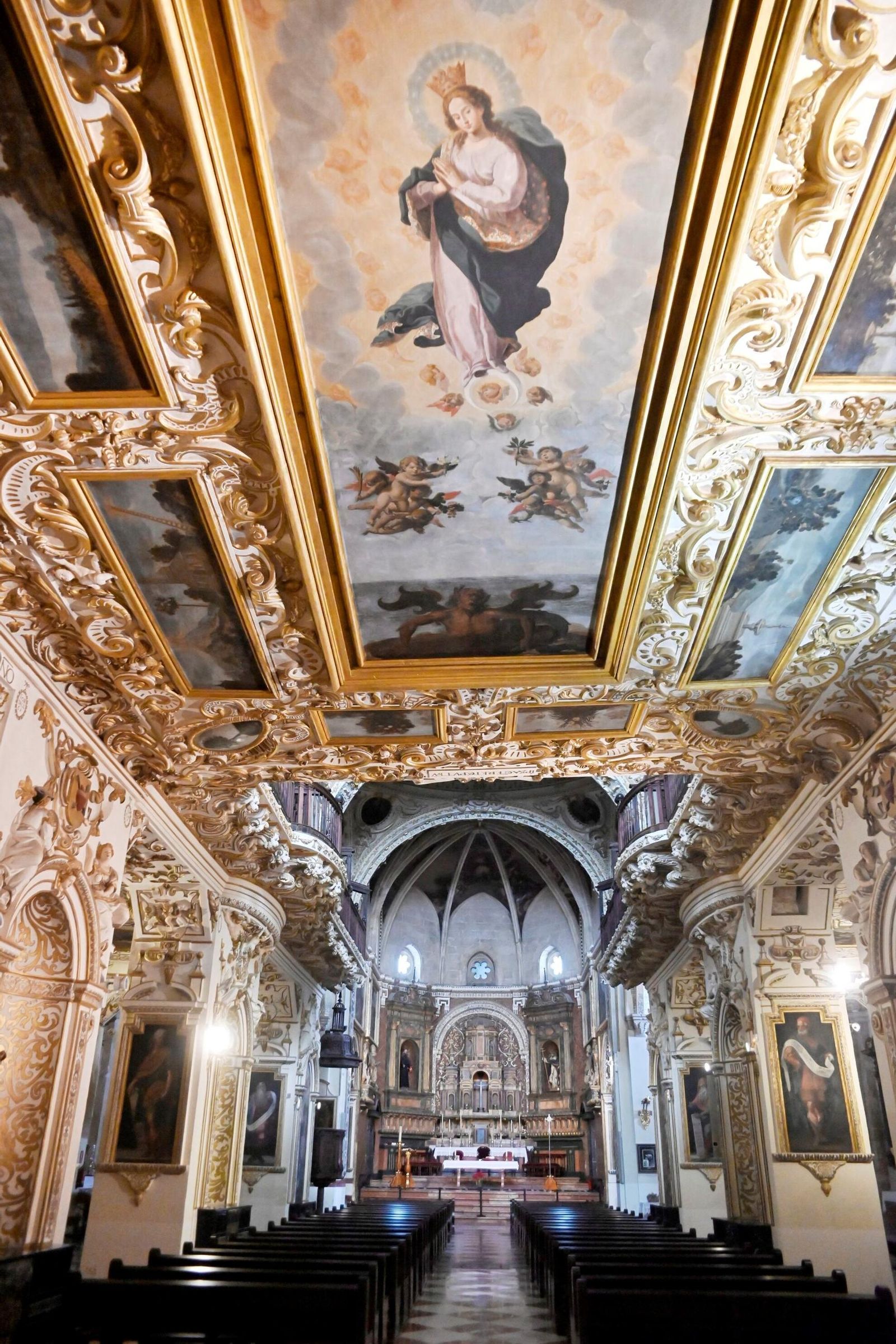 Las mejores fotografías de la majestuosa iglesia de San Agustín de Córdoba