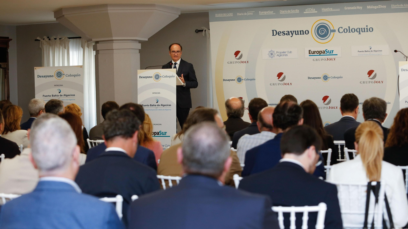 Fotos del Desayuno Coloquio de Europa Sur y el Propeller Club de Algeciras con Benito Núñez Quintanilla