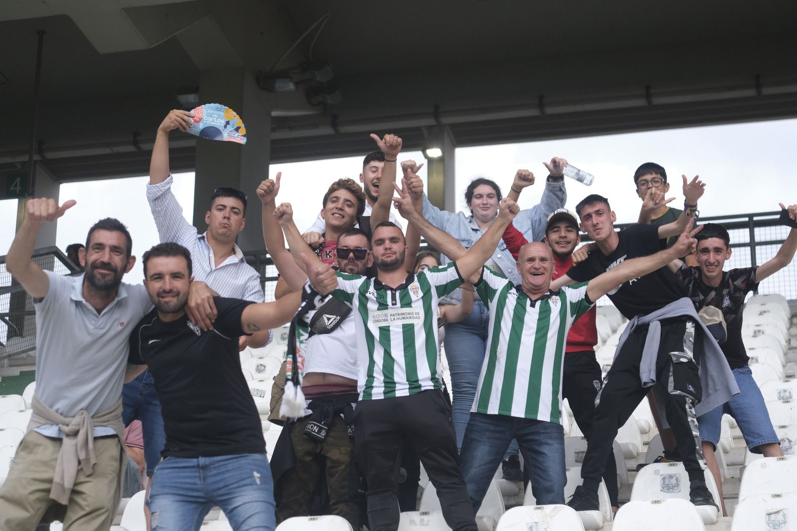 Las mejores fotos del ambiente en El Arcángel en el Córdoba CF - Badajoz