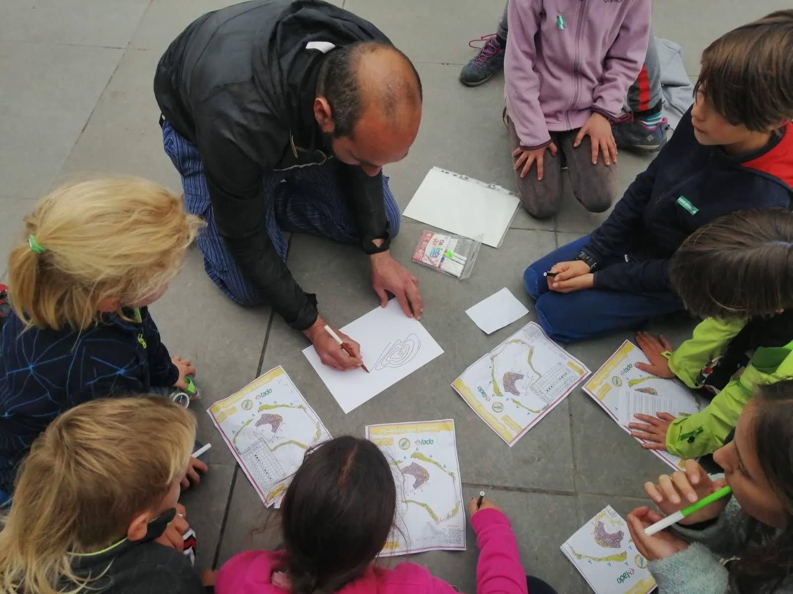 Uno de los talleres de iniciación a la orientación de la Diputación de Huelva en colaboración con el Club de Orientación Huelva.