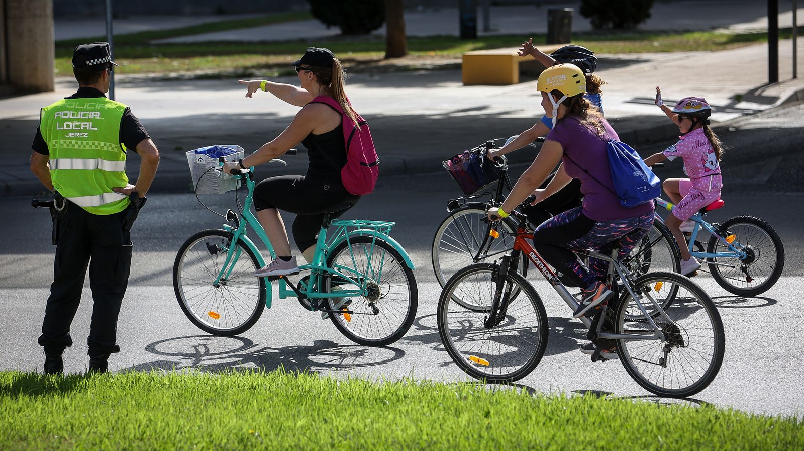 Gran ambiente en la fiesta de la bici y la amistad