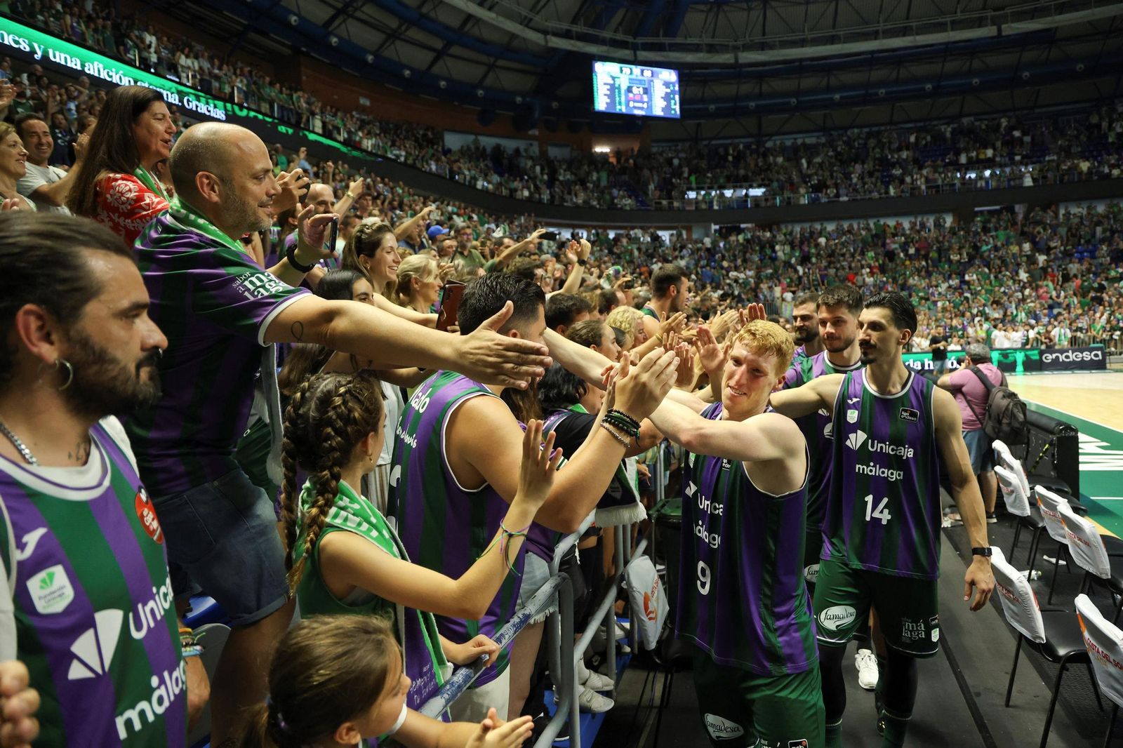 Piel de gallina con el adiós del Carpena al Unicaja