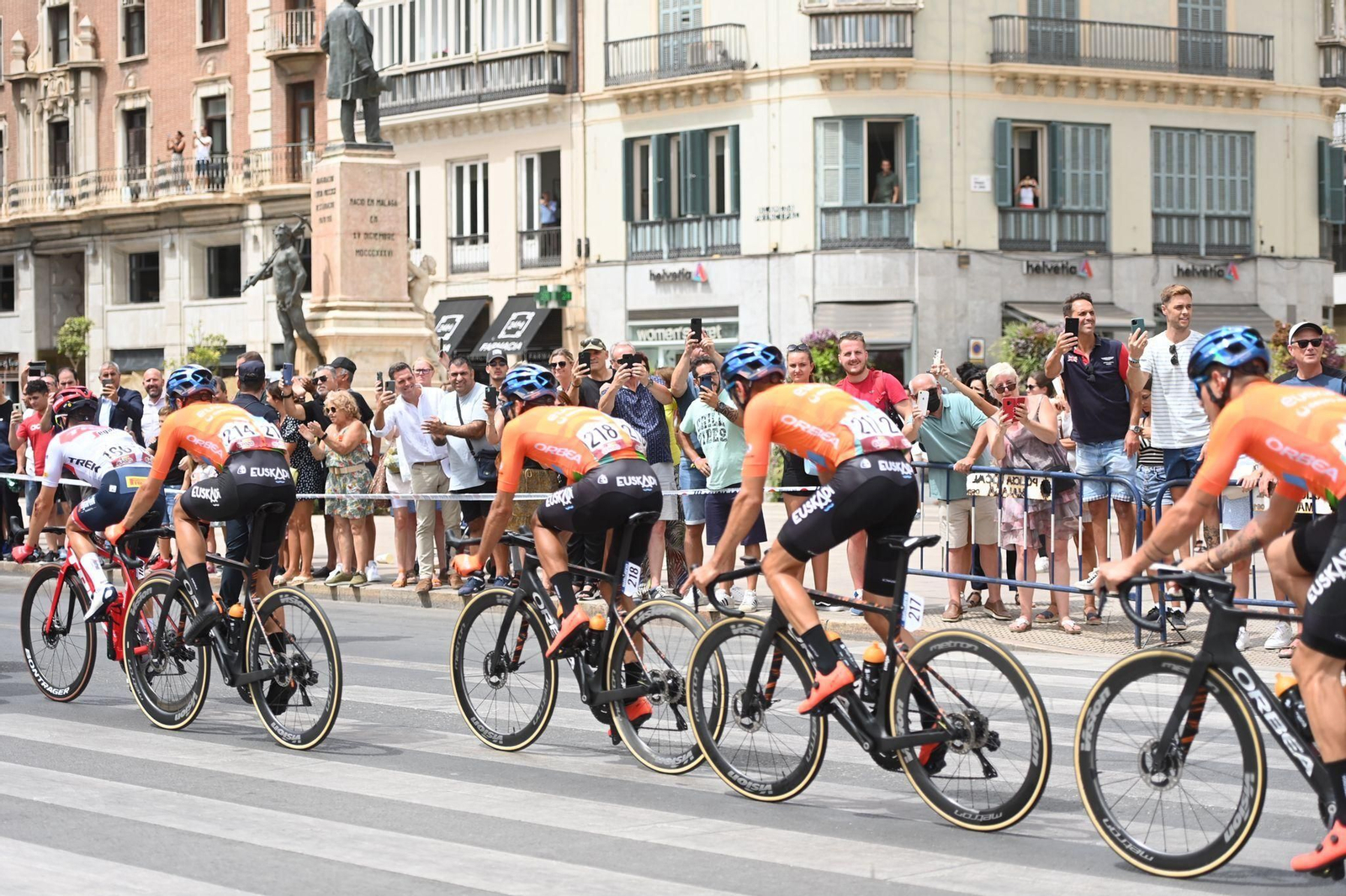 Las fotos de la Vuelta a España al paso por Málaga capital