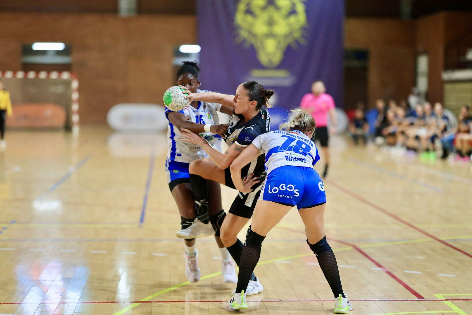 Costa del Sol-Aula Valladolid: Igualdad en Carranque (26-26)